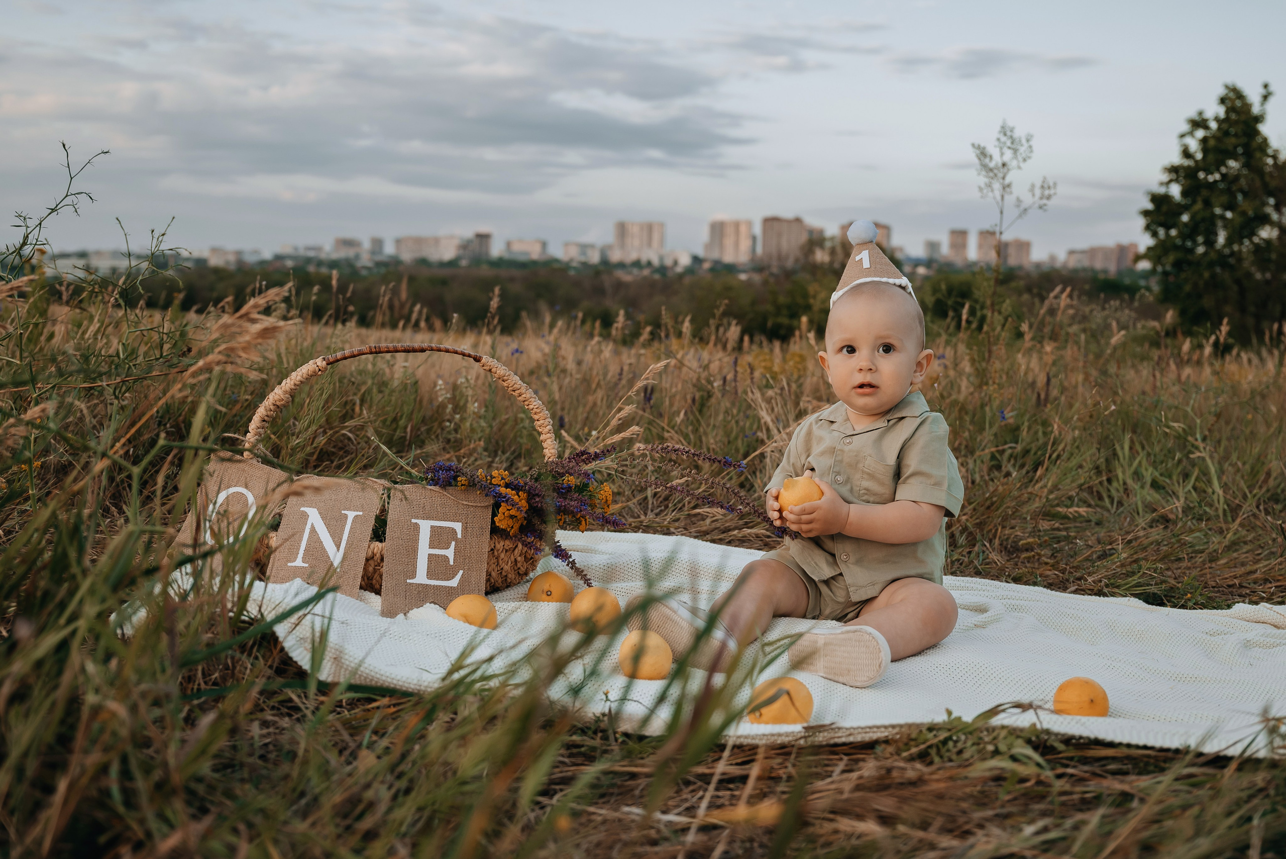 Годик на прогулочной семейной фотосессии. Семейный и детский фотограф Кущ Наташа