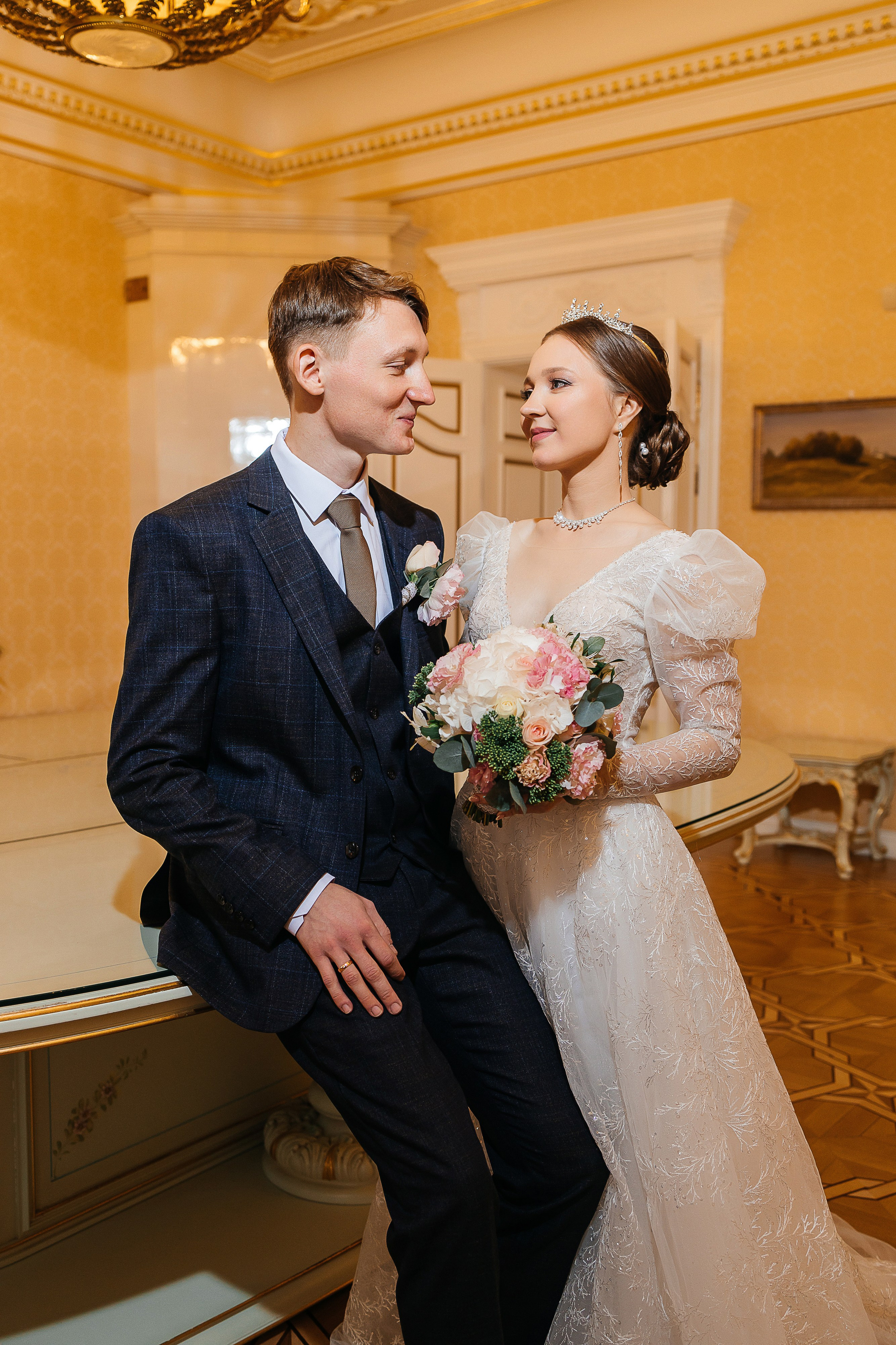 Романтическое утро невесты. Олег Сверчков | Свадебный фотограф Вологда