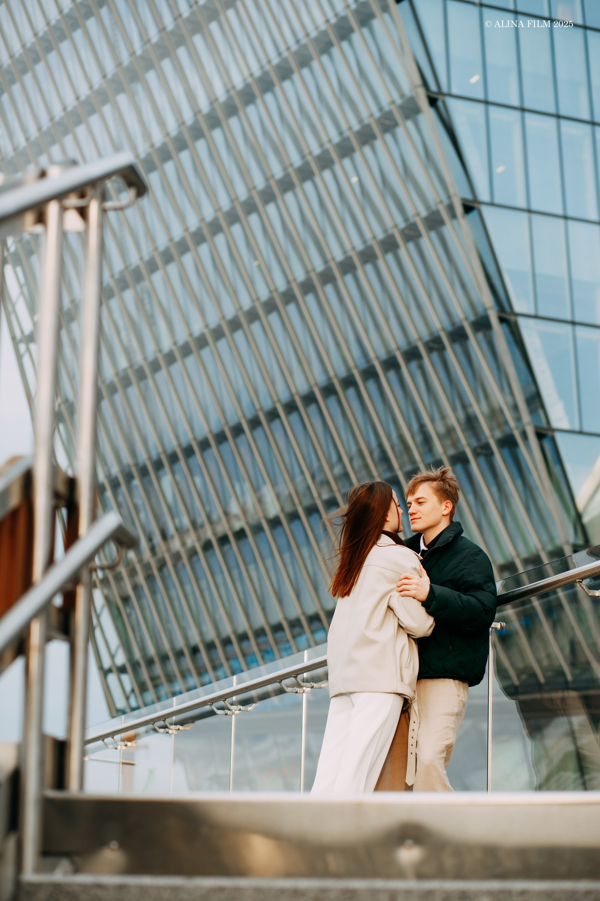 Фотосессия у Лахты (лавстори). Фотограф в Санкт-Петербурге Alina Film