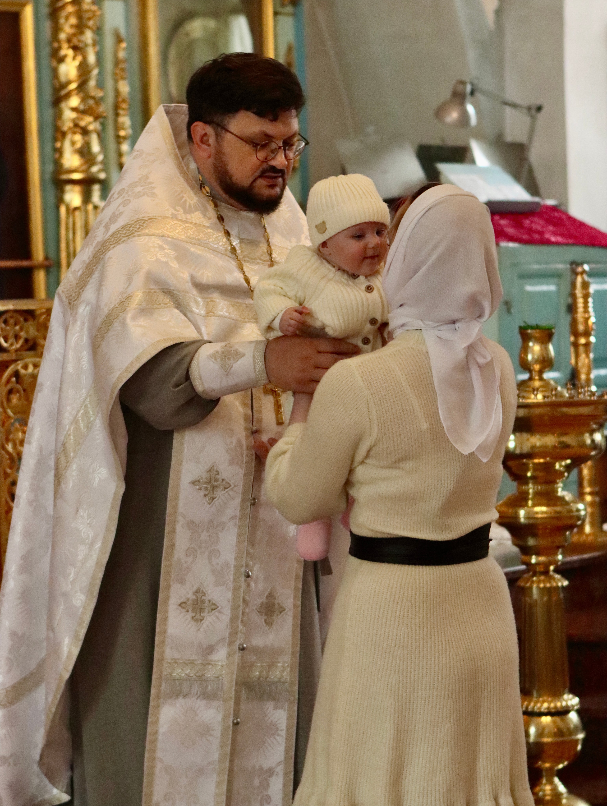 Анастасия и Вадим — крещение Виктории. Фотограф в Курске Смирнов Евгений