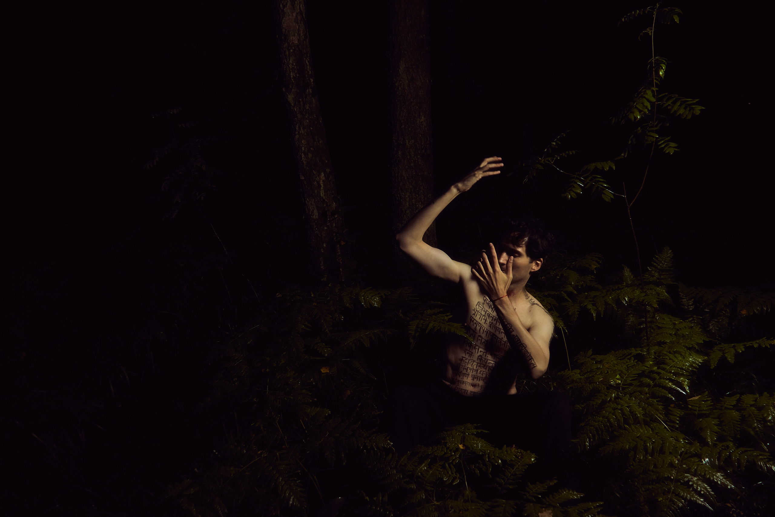 The body as broken manuscript. Фотограф Елизавета Маслова. Москва. Art, Fashion