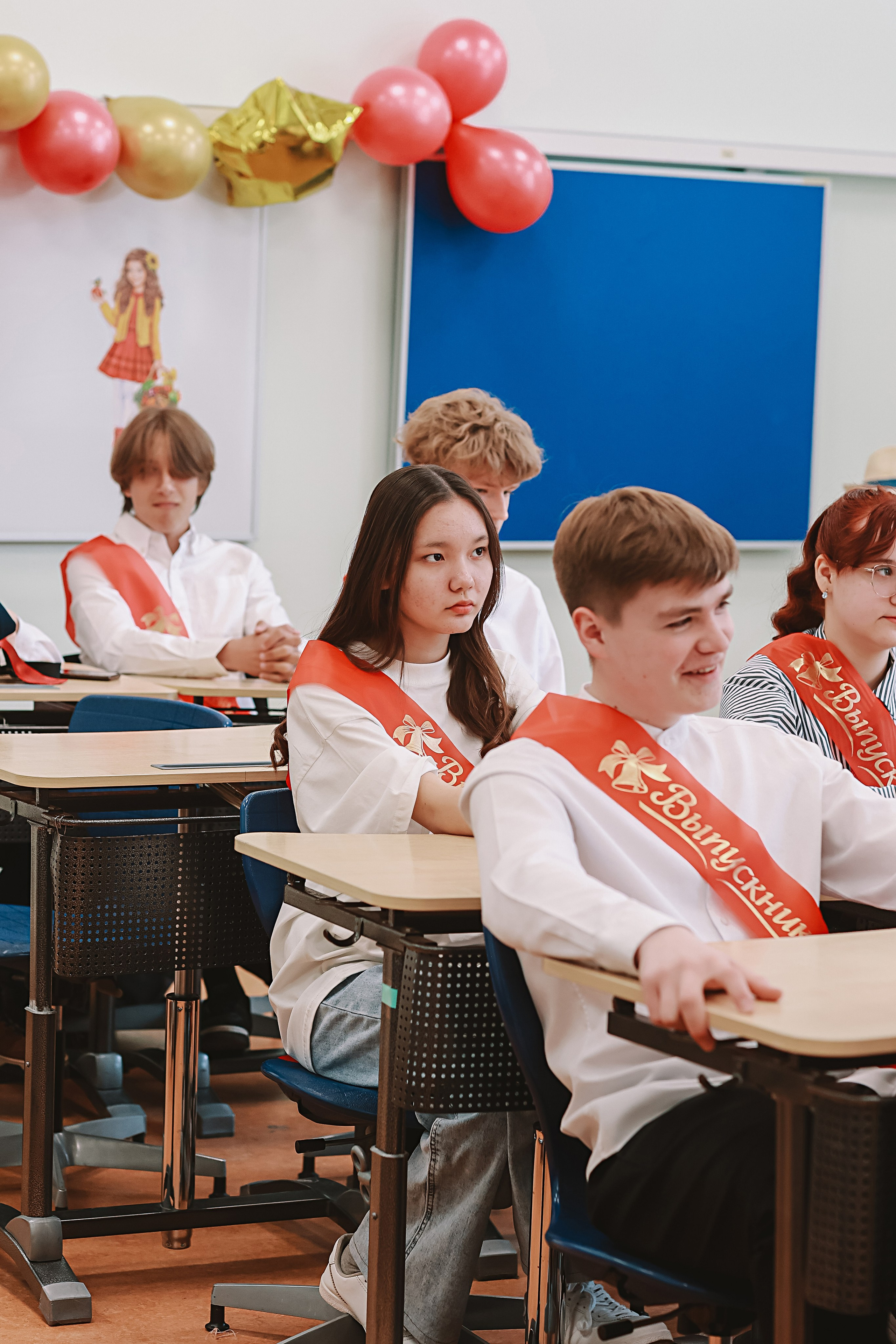 Последний звонок. Семейный фотограф Тюмень, фотограф на роды Салмина Мария