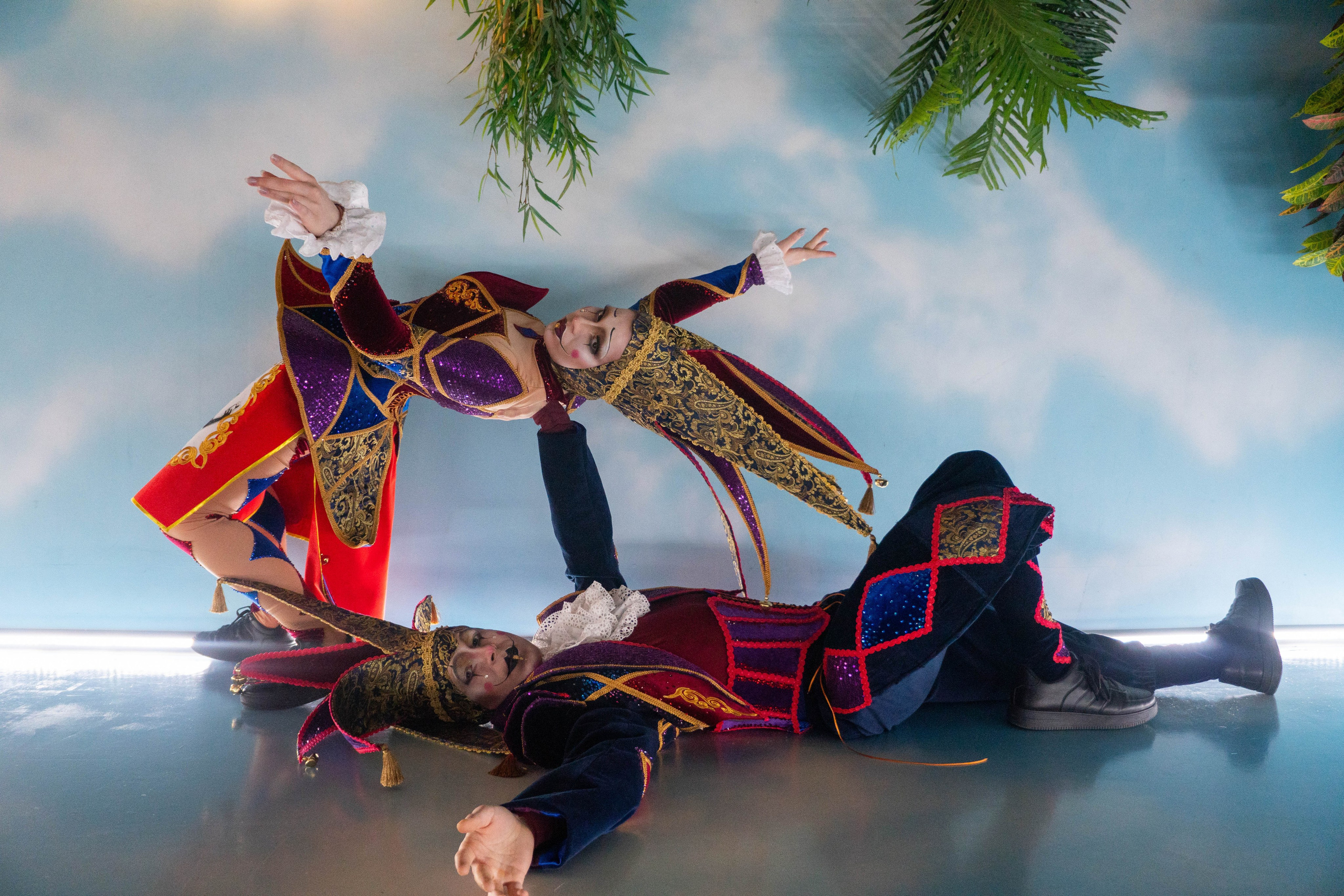 Арлекины Circus Zone. Фотограф / видеограф в Москве и Сочи Sofia Riversong