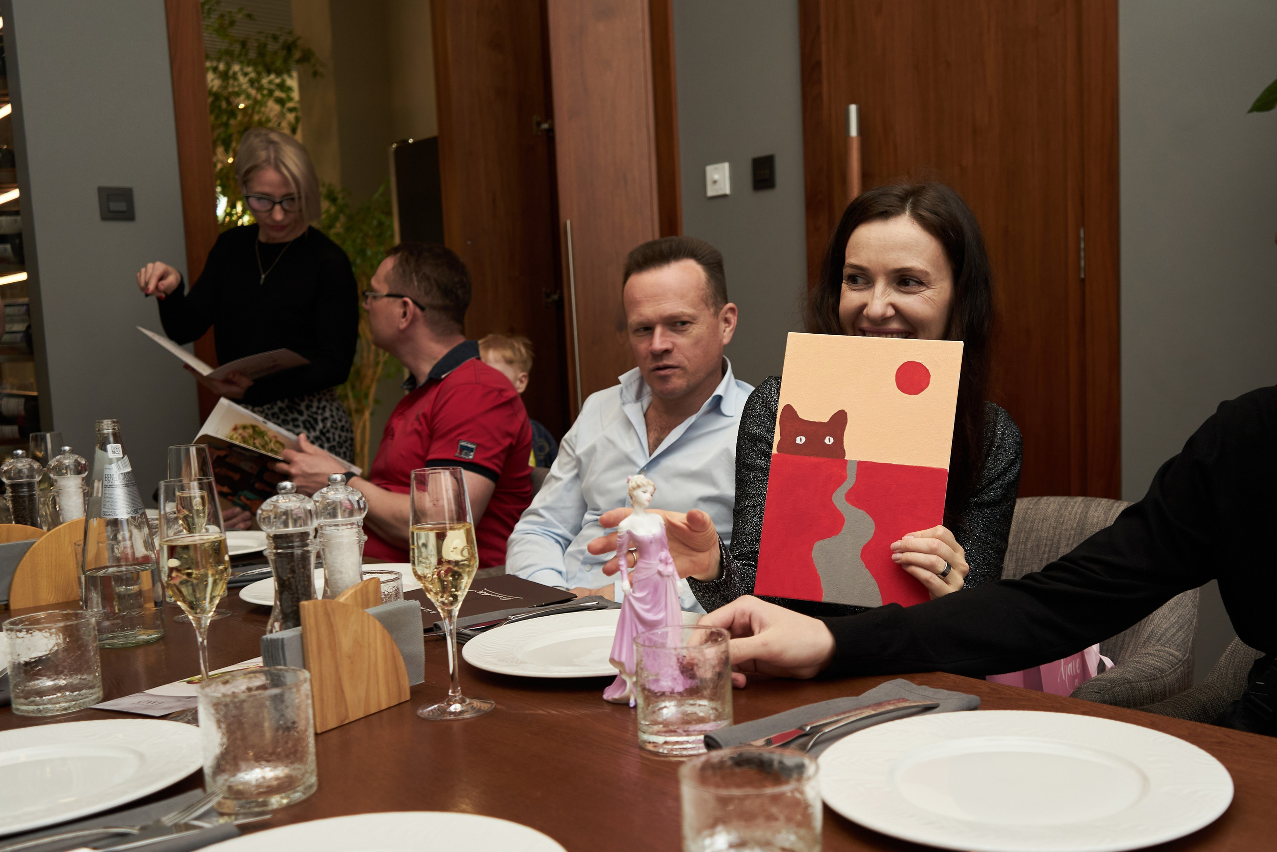 Репортажная съемка торжества в ресторане. Фотограф Екатеринбург Кокшарова Александра