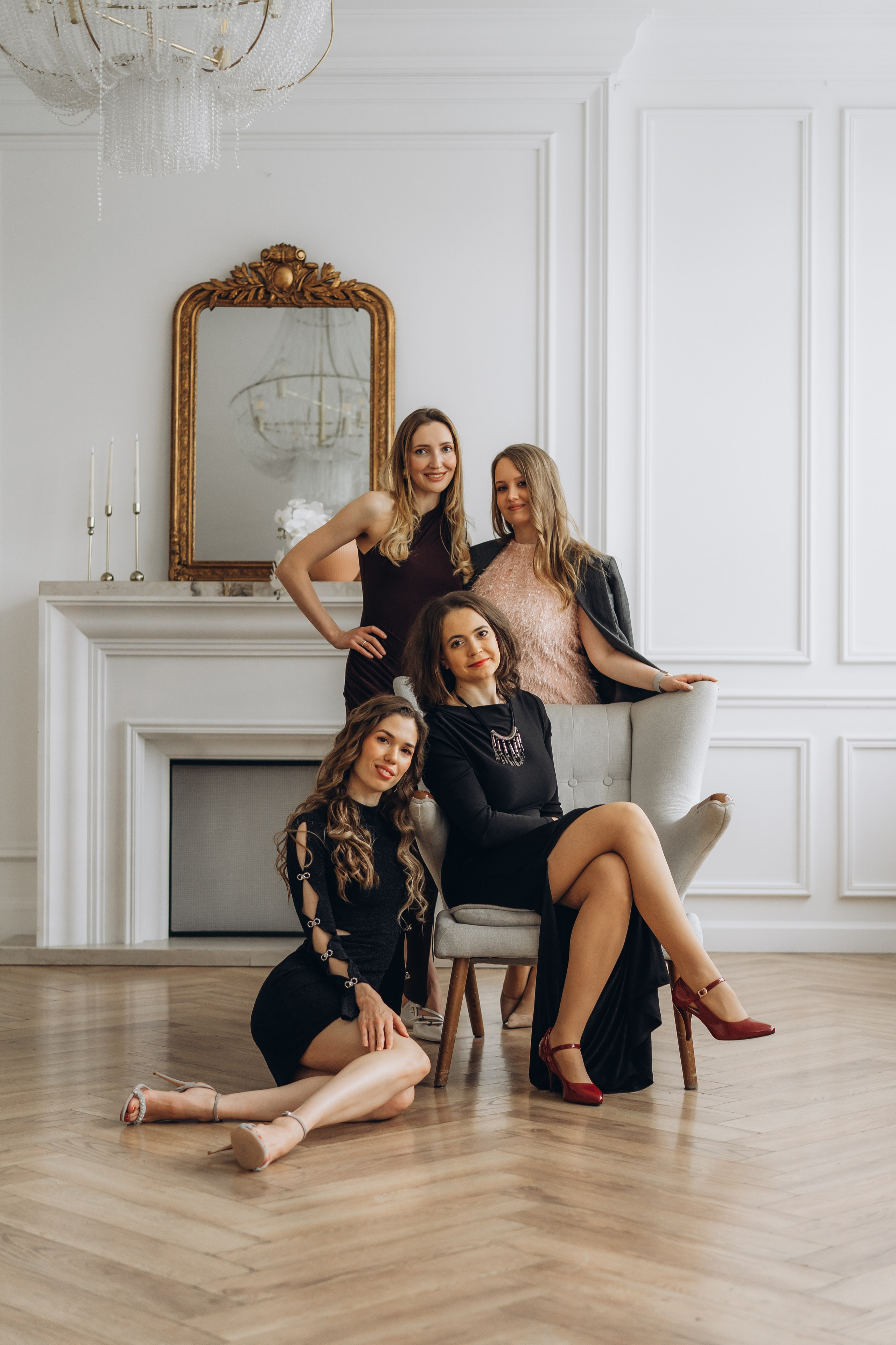 Групповая портретная съемка в студии. Фотограф Екатеринбург Кокшарова Александра