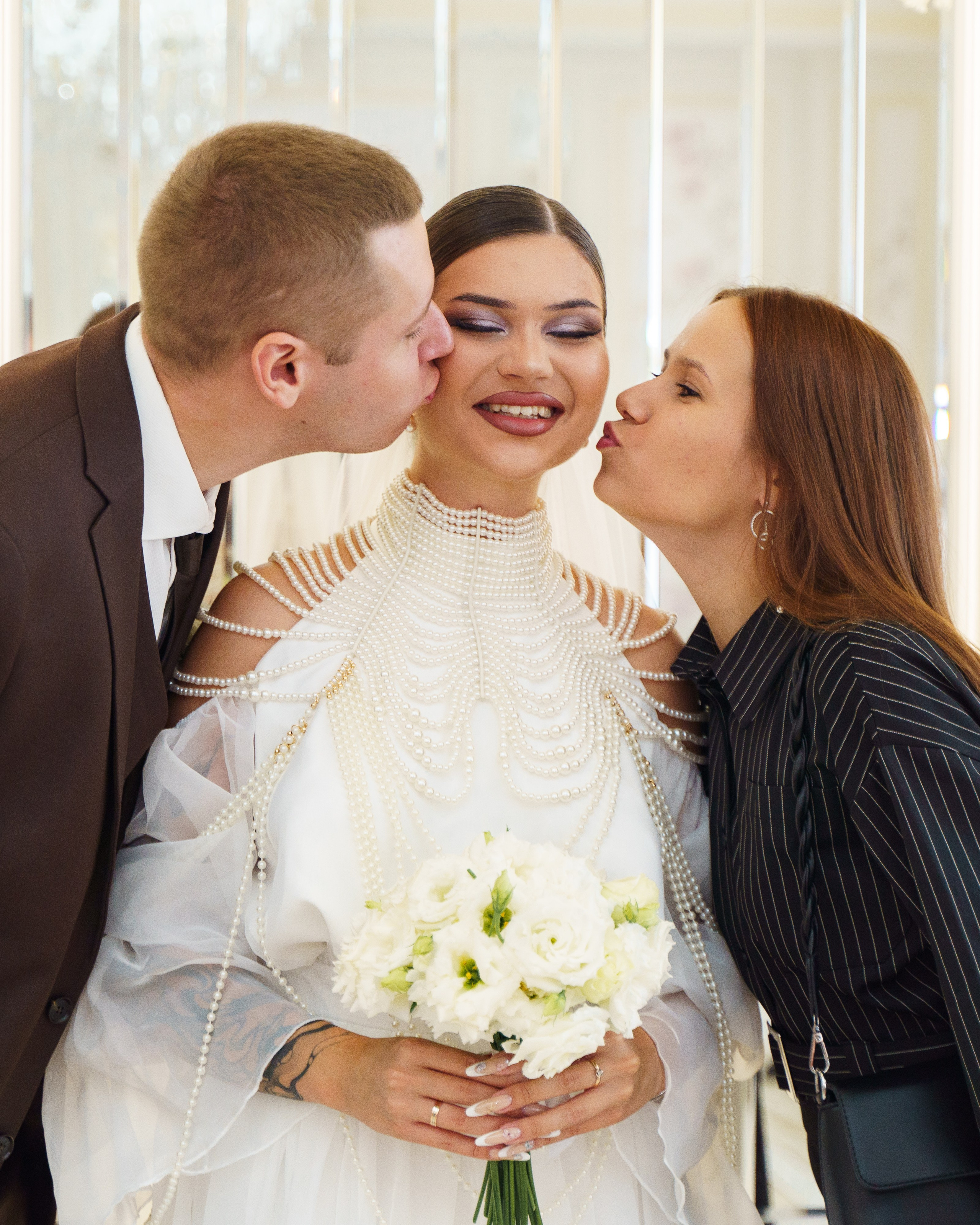 Камерная регистрация в ЗАГСе Приморского района г. Санкт-Петербург. Professional photoartist in St. Petersburg (wedding, reportage, portrait, model book, love story) Alexander Shvedov