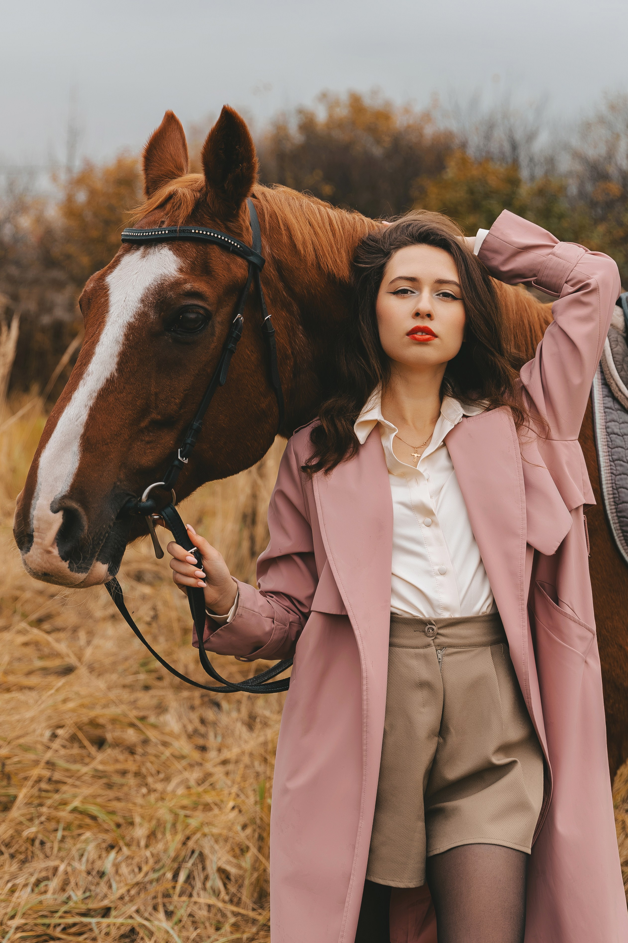 Женский портрет с лошадью. Семейный и женский фотограф в Москве Надежда Воробьева