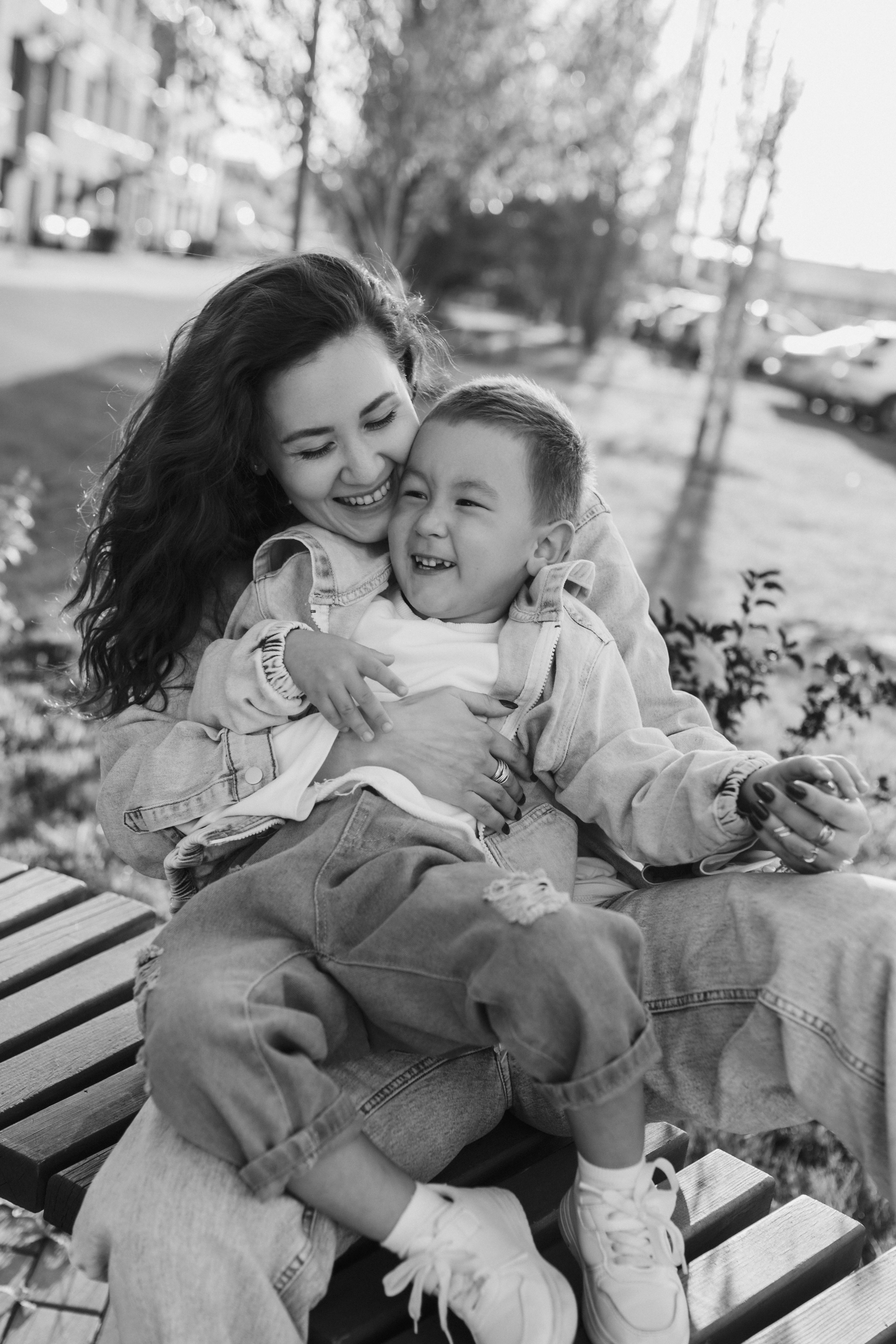 Прогулка в своем дворе. Семейный фотограф в Тюмени  Утенкова Юлия