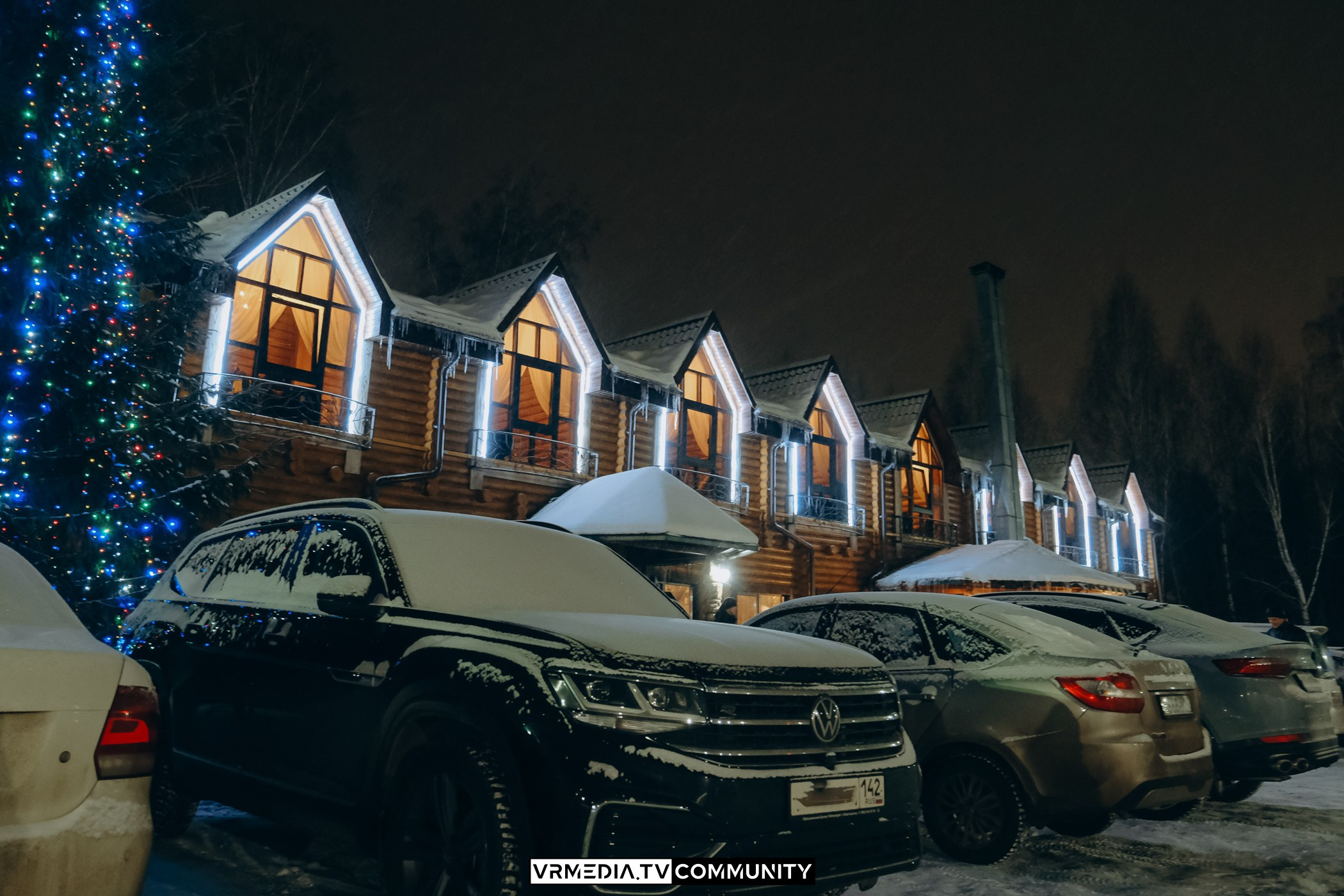 День рождения у «Петровича»