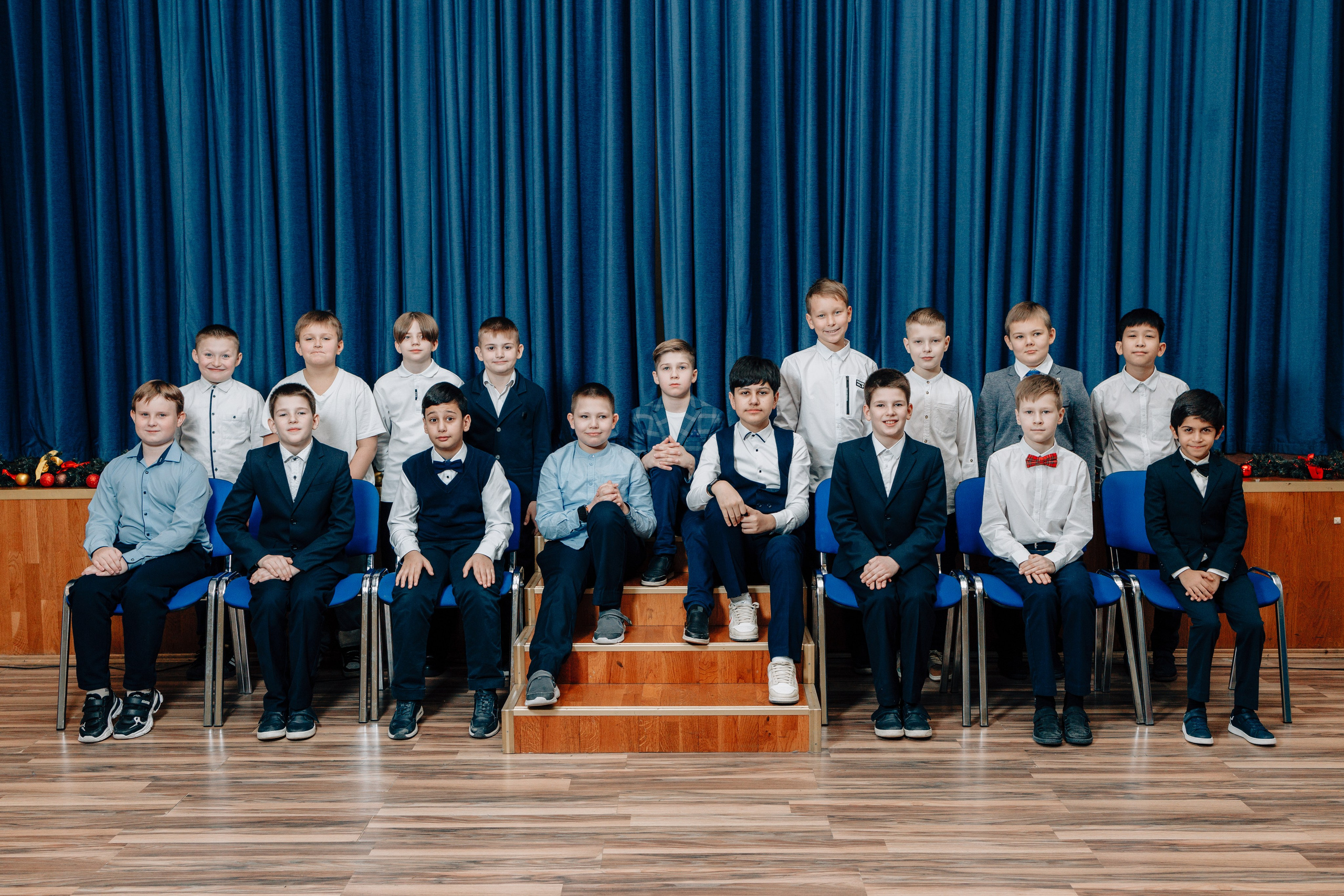 Групповые 4 класс. Свадебный фотограф в Москве Арчылан Николаев