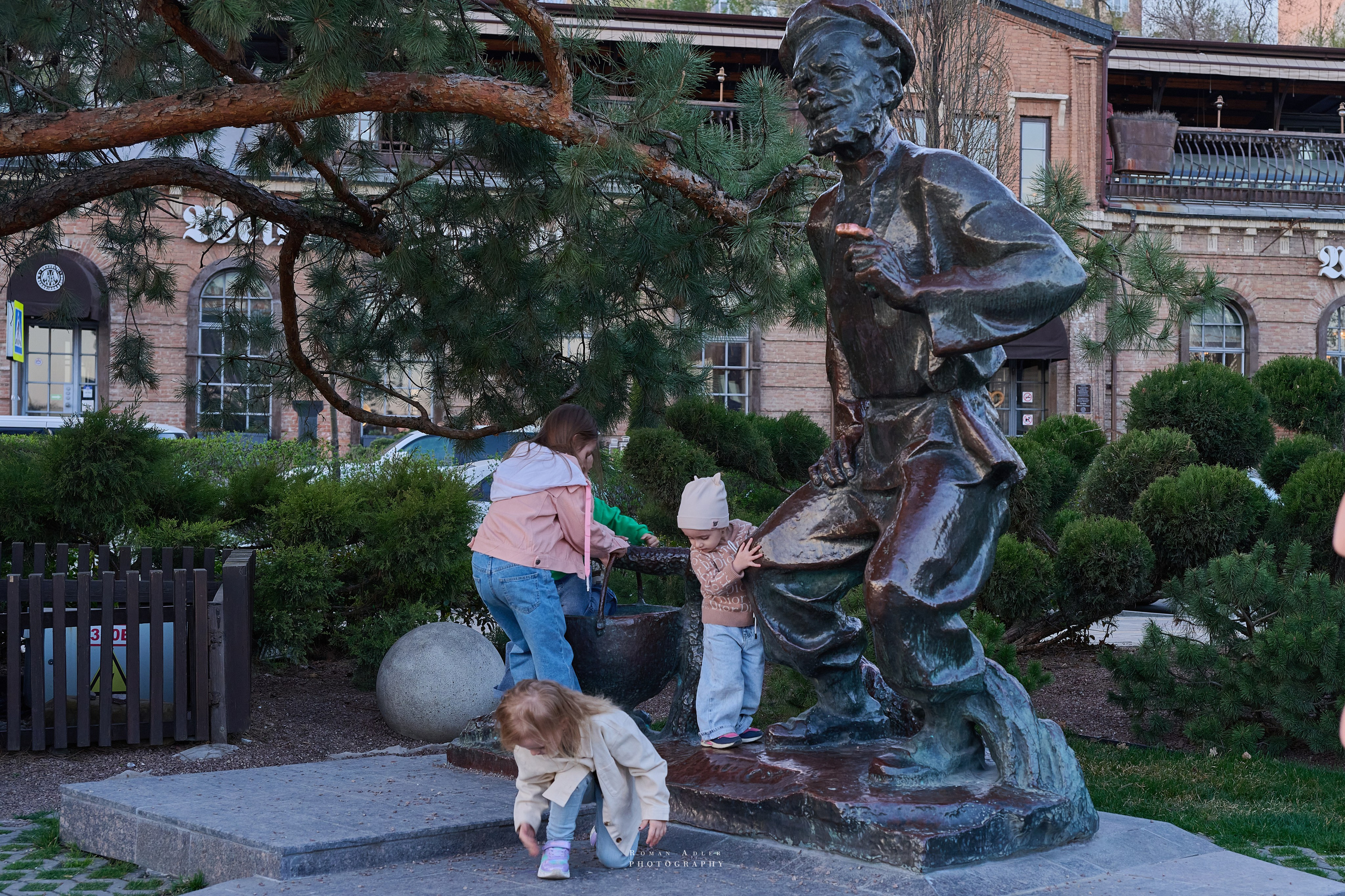 Ростовские зарисовки. Фотограф Роман Адлер
