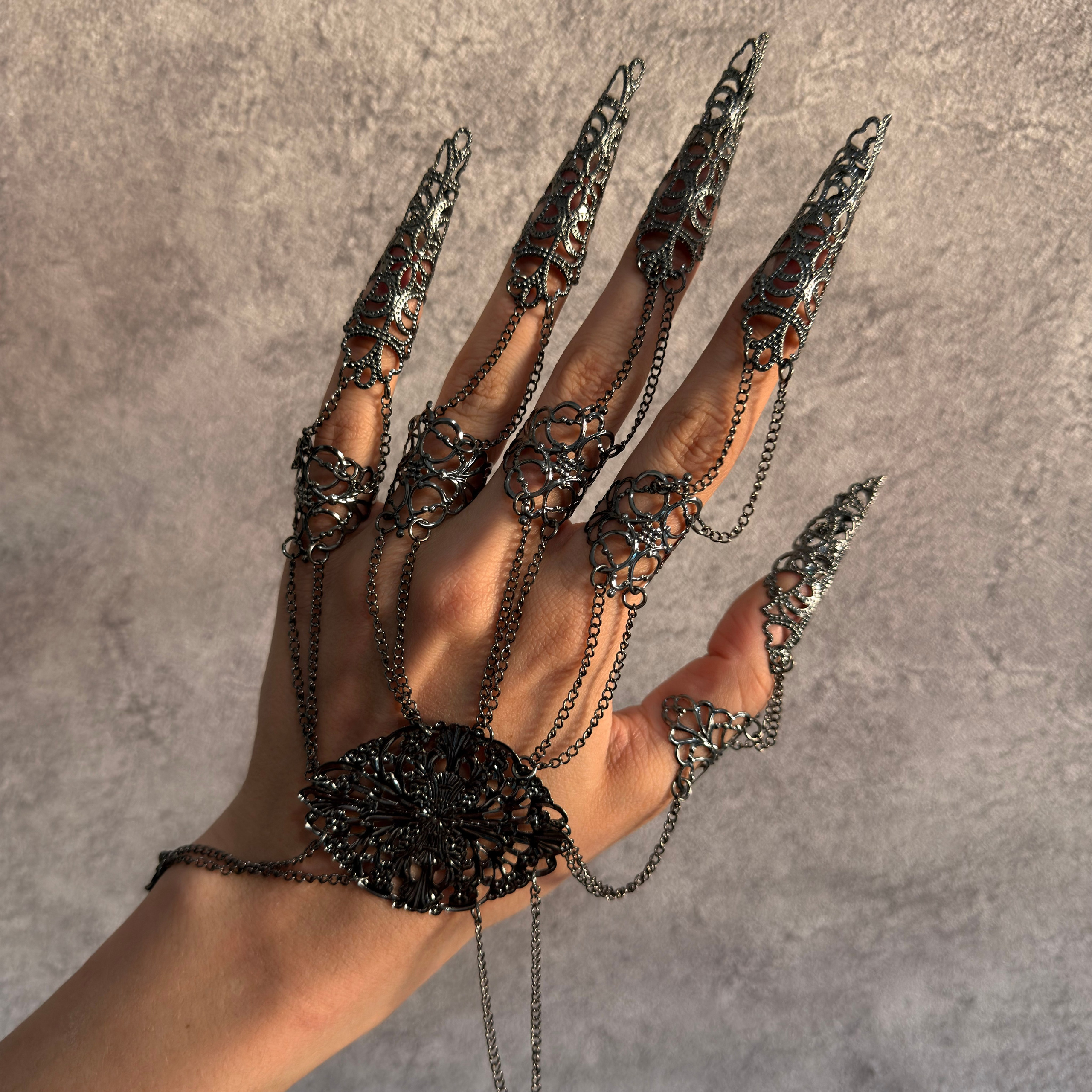 Украшения в аренду. Аренда костюмов, платьев и реквизита для фотосессий на Камчатке