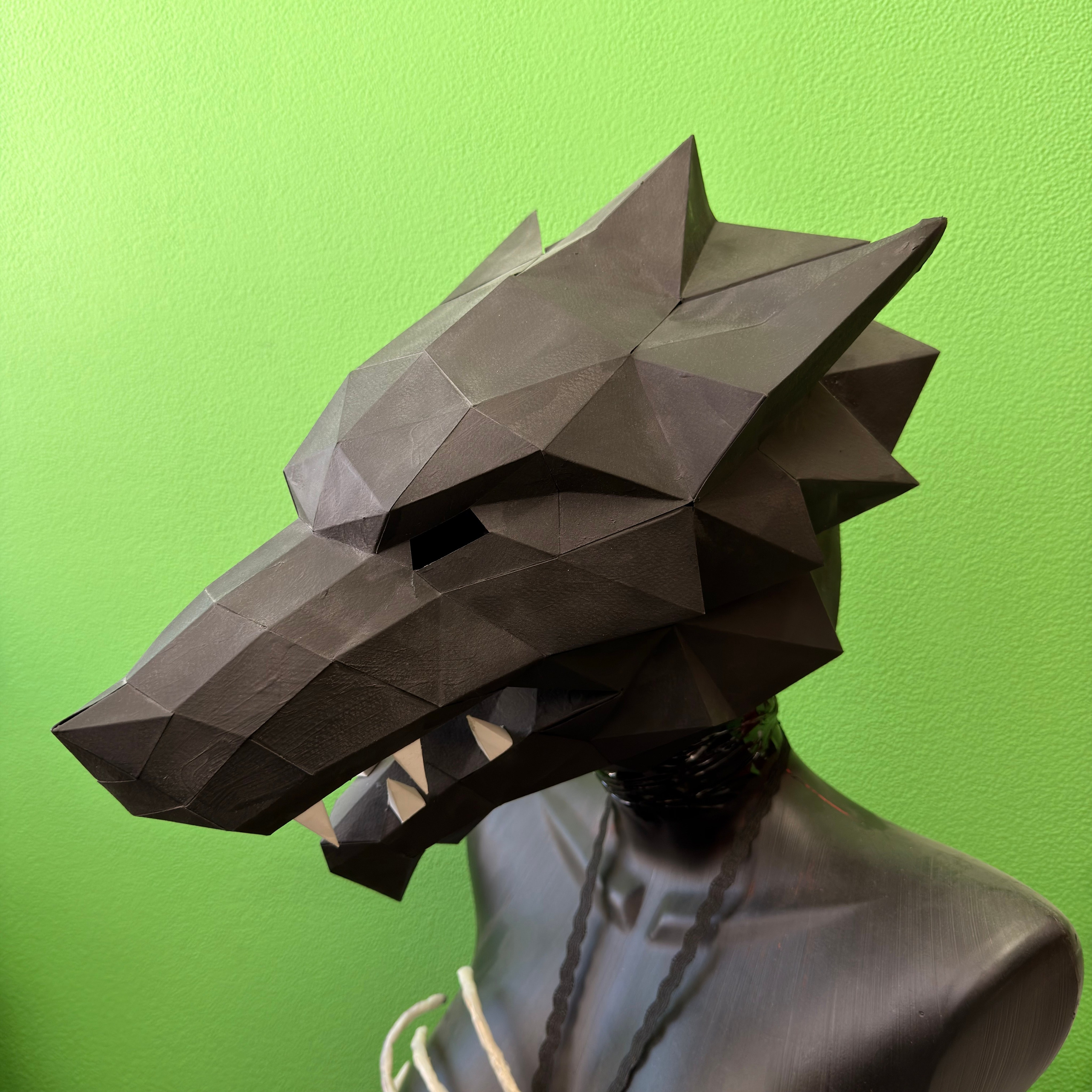 Маски в аренду. Аренда костюмов, платьев и реквизита для фотосессий на Камчатке