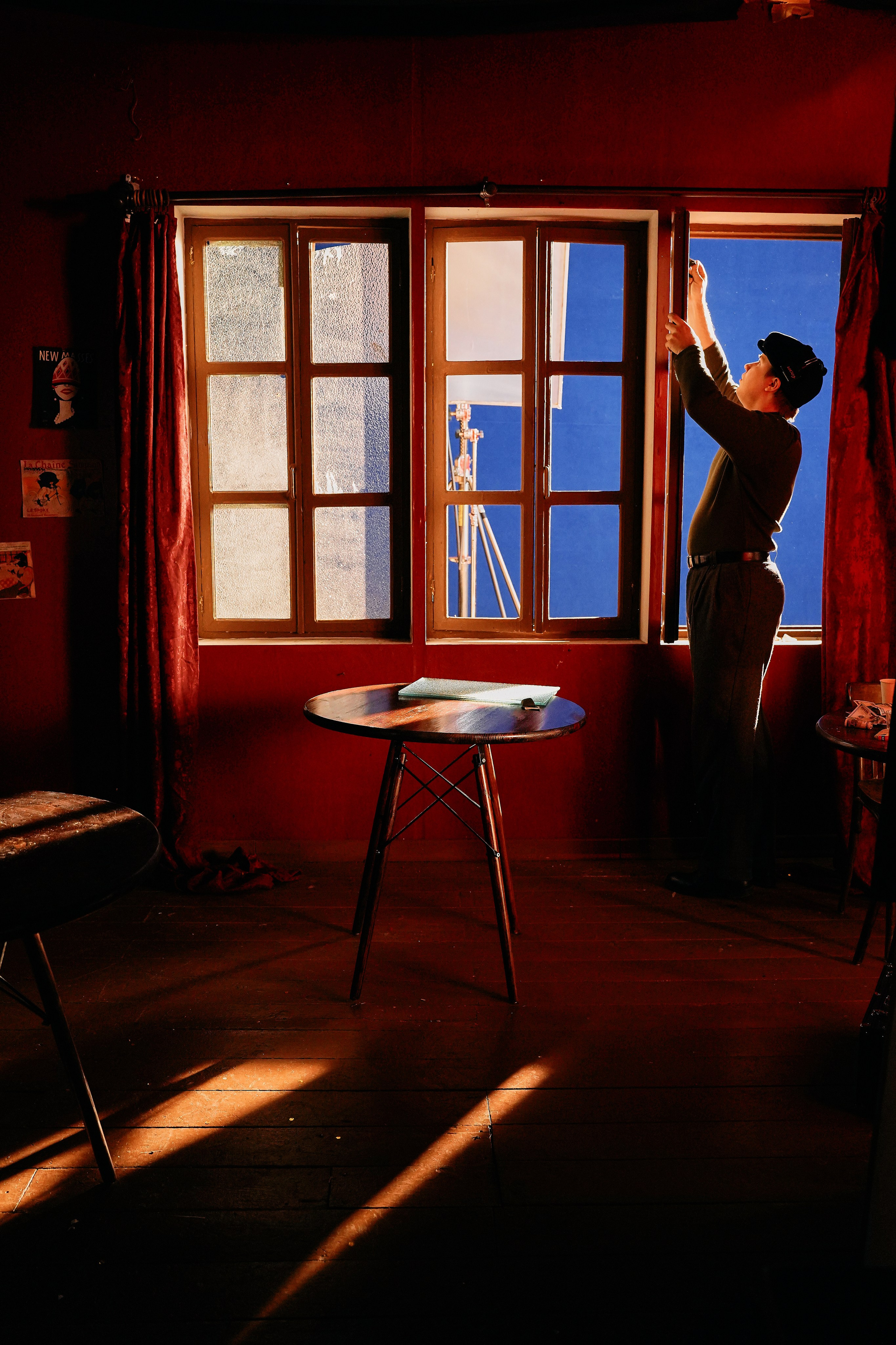 БЭКИ со съемок. Фотограф