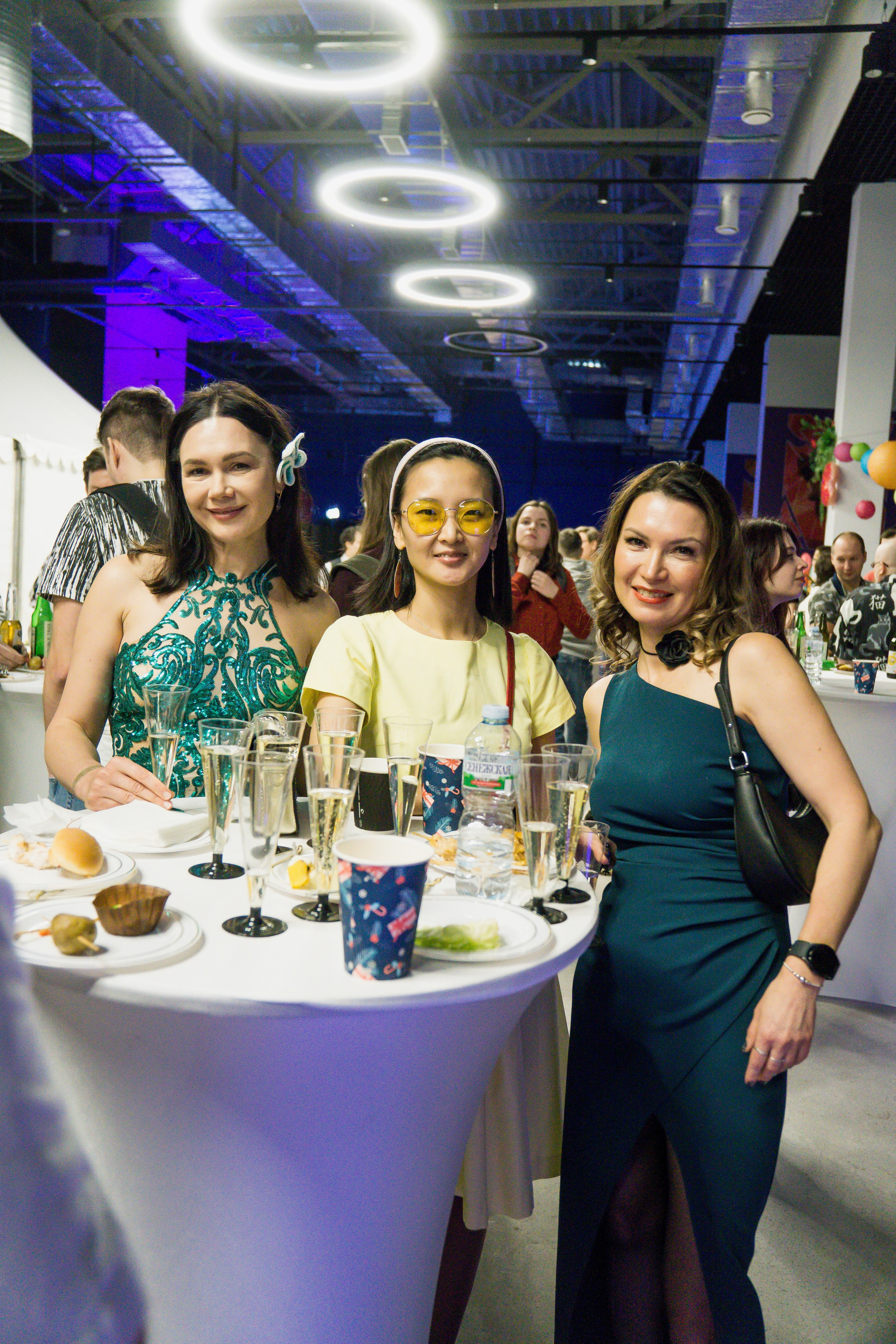 МТС корпоратив Гавайская вечеринка. Фотограф