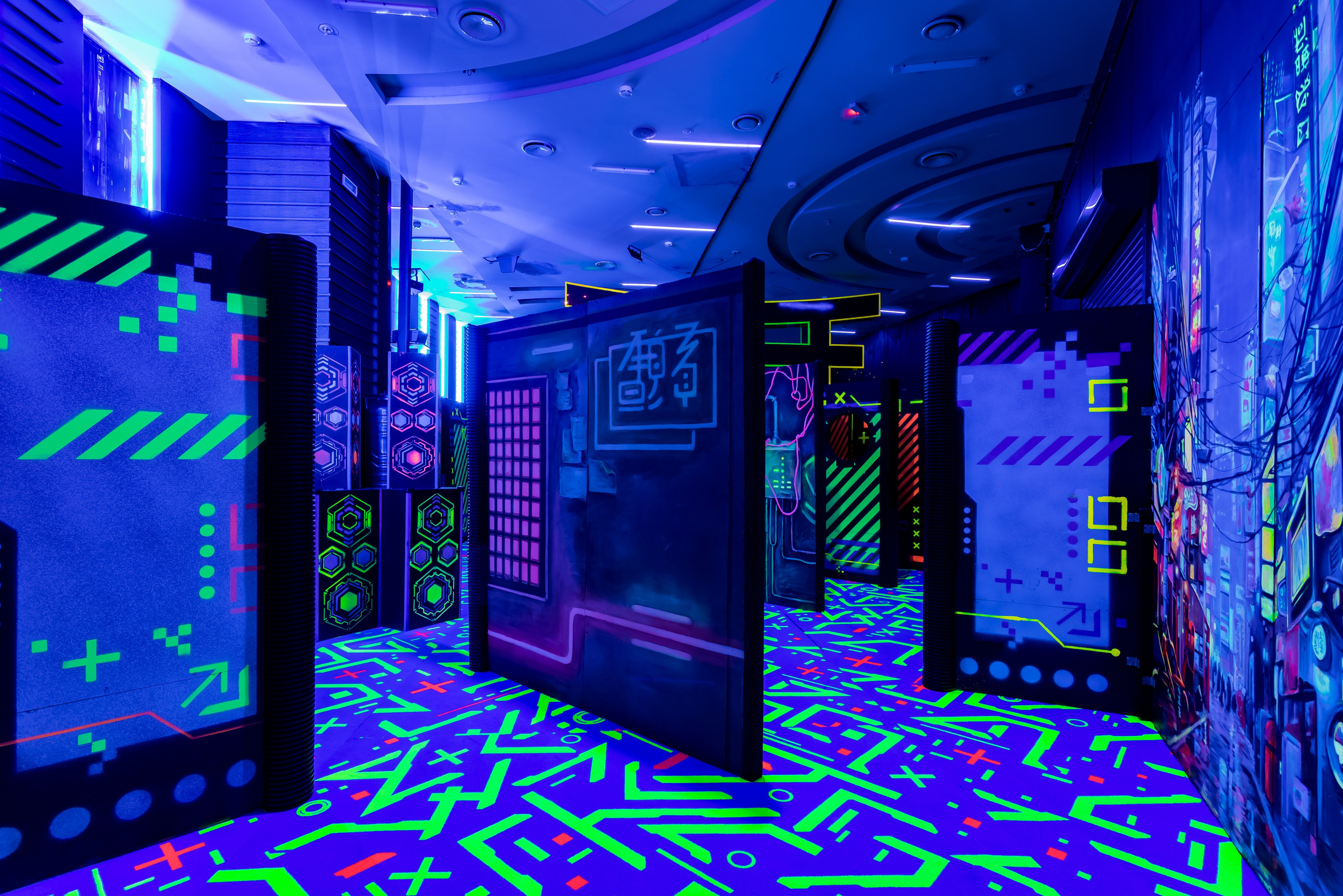 Фотосъемка для развлекательного центра LaserLand в ТРК VEGAS Каширское. Интерьеры, Контент, Портреты | Фотограф в Москве Дани Терно