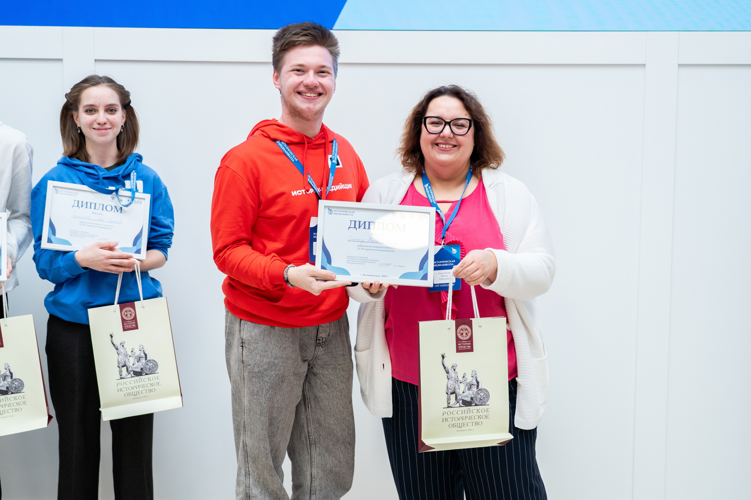 Историческая медиашкола 2025 в Калининграде. Репортажный фотограф в Москве Легкая Софья