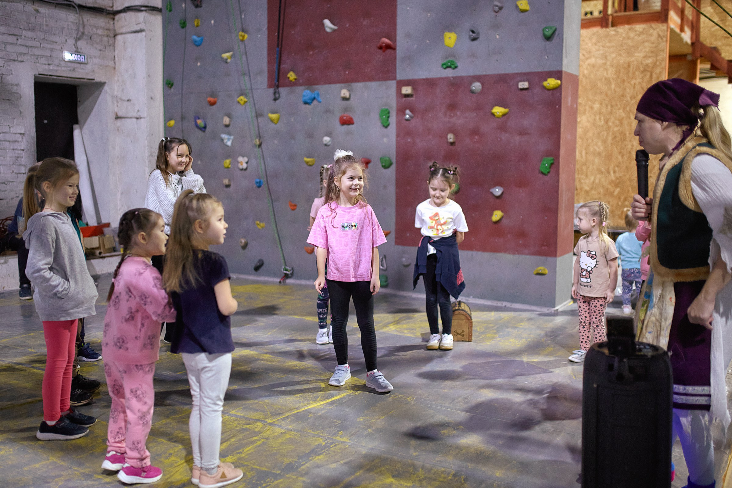 День рождения Полины (10.12.2022). Фотограф Роман Желтухин