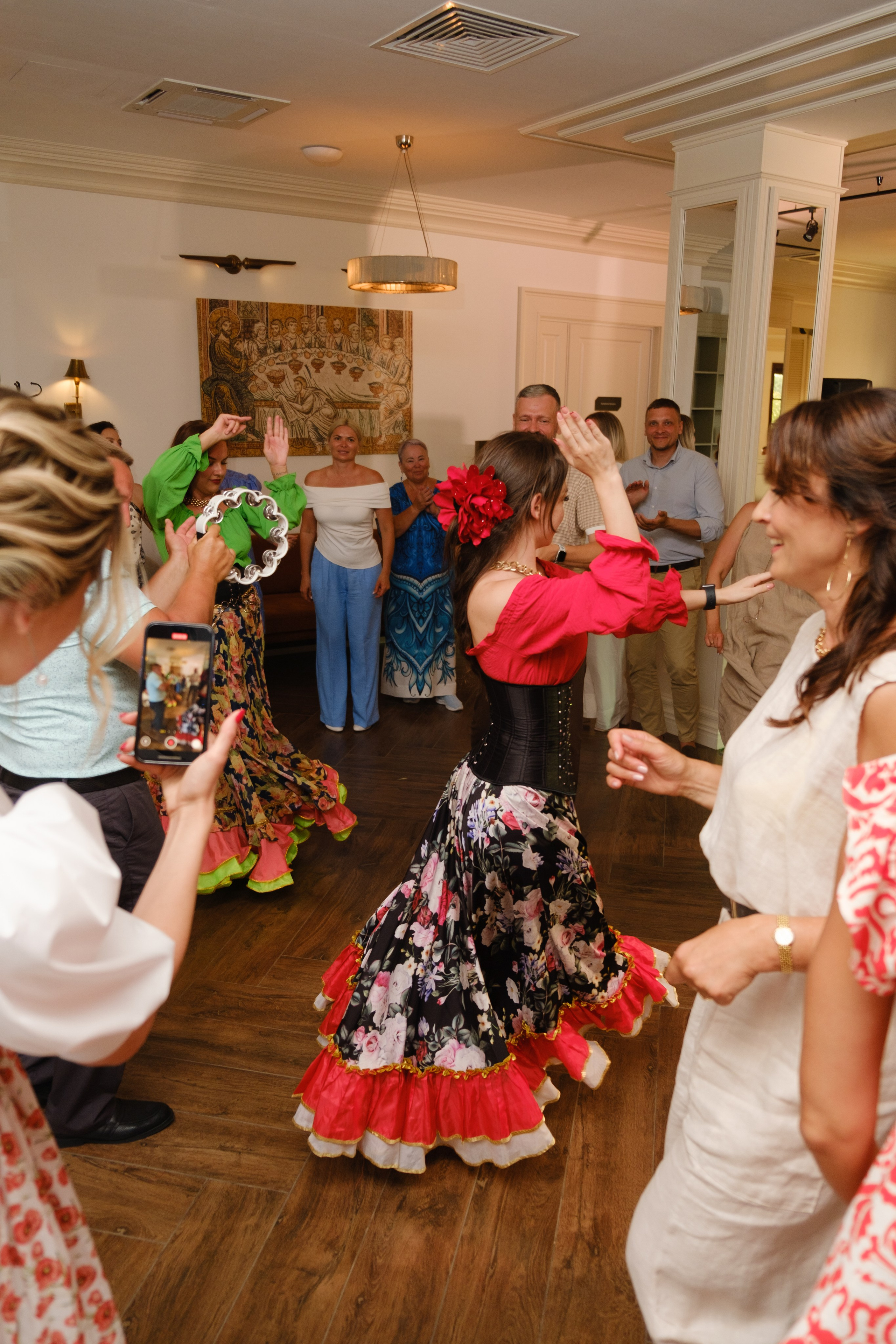 Фотограф на юбилей в Крыму | Съемка дня рождения | Илья Желдак. Профессиональная фотосъемка в Крыму. Натуральные эмоции и живые кадры. Забронируйте дату прямо сейчас!