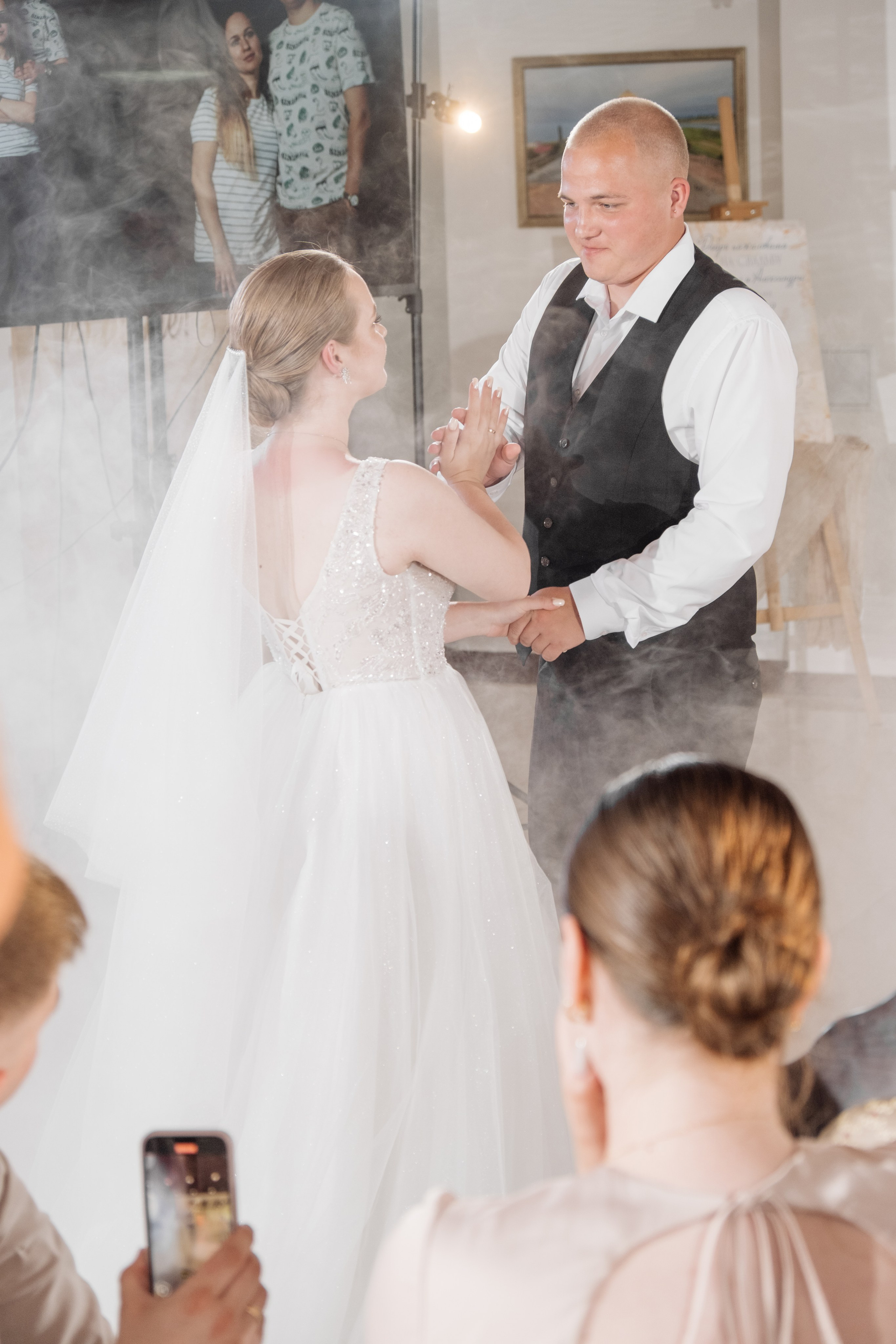 Свадебный ретопртаж. Профессиональная фотосъемка в Крыму. Натуральные эмоции и живые кадры. Забронируйте дату прямо сейчас!