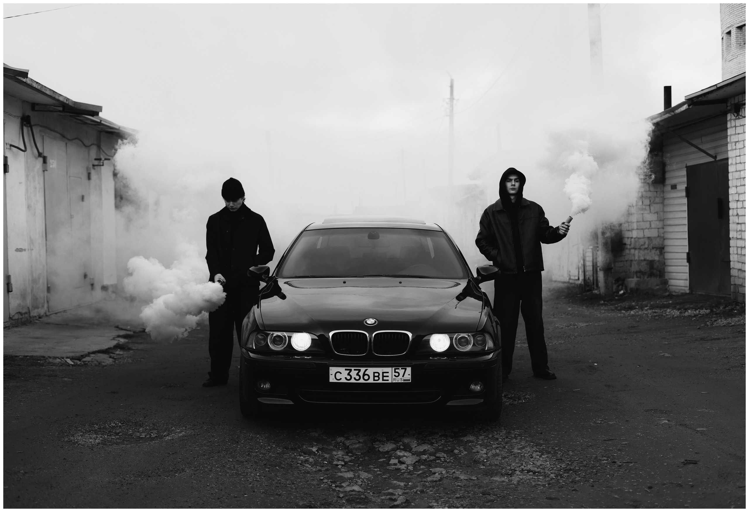 Богдан и Михаил. Портретный фотограф в Орле. Готовые фото за 3 дня! Помощь в позировании. Советы по организации