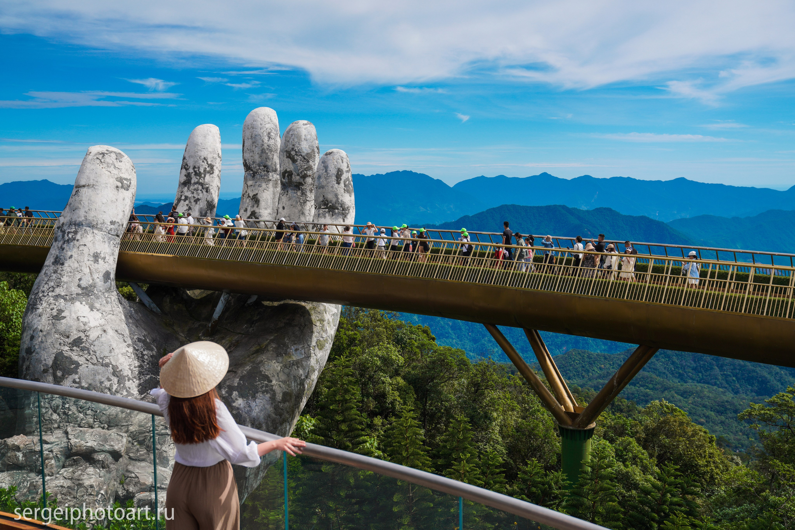 Ба На Хилс Руки Бога Золотой мост. Фотограф Сергей Кишкель Дананг Нячанг Фукуок