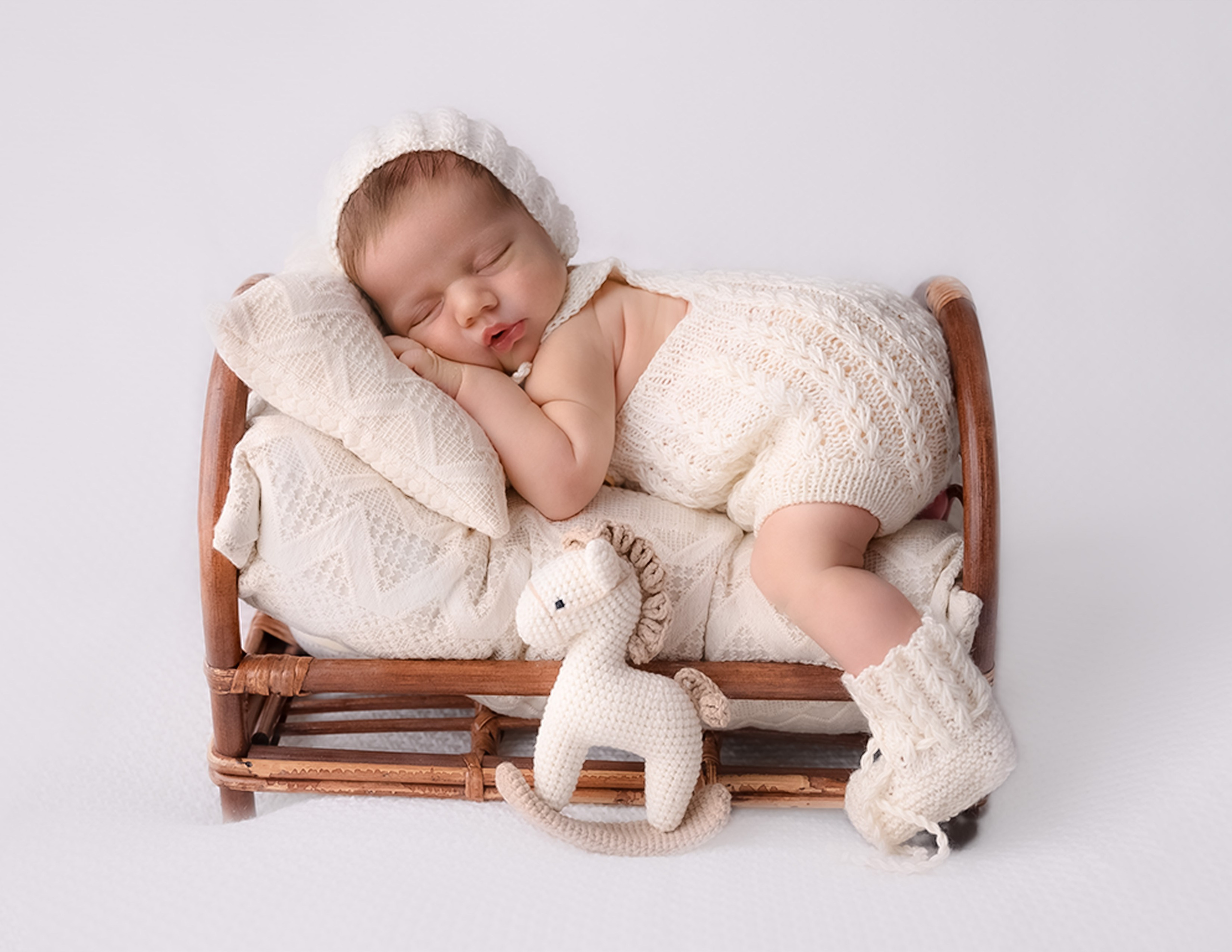 Фотосессия новорожденных — Уссурийск — Пакет Стандарт. Фотограф новорожденных (ньюборн) в г. Уссурийске Приморский край Ирина Губанова