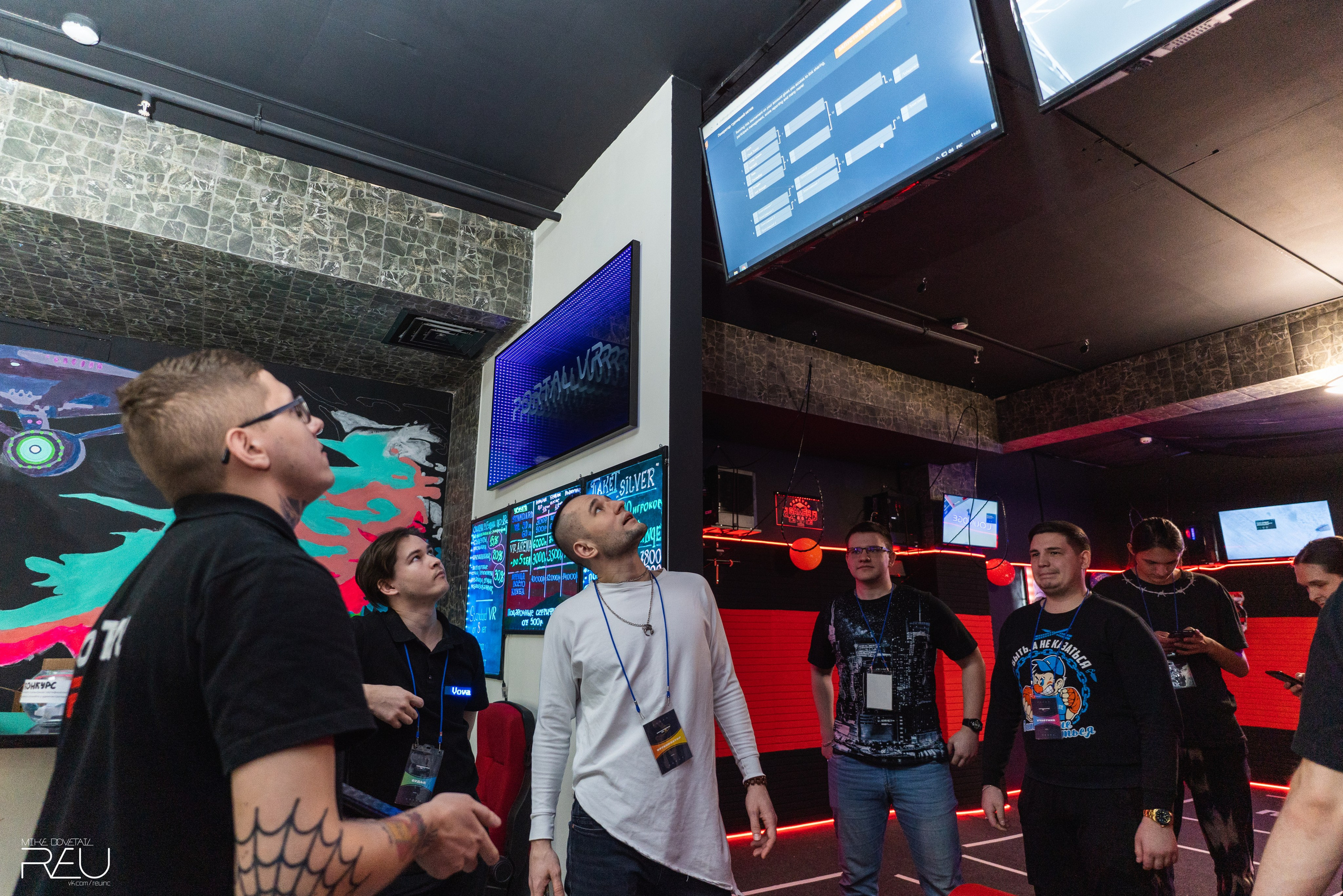 ТУРНИР ПО VR. Mike Dovetail | Портретный и репортажный фотограф