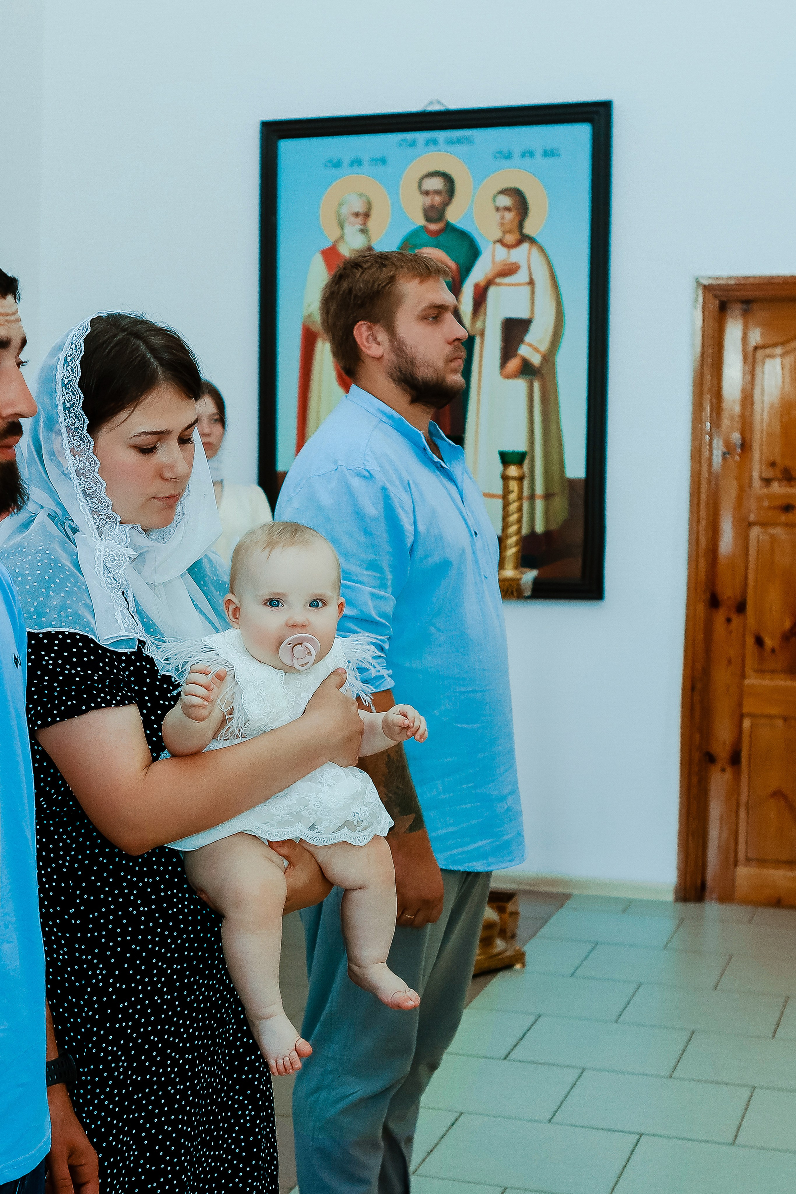 Таинство Крещения Отца и Дочери. Свадебный фотограф Евгения Фролова г. Каменск-Шахтинский, Донецк, Ростов