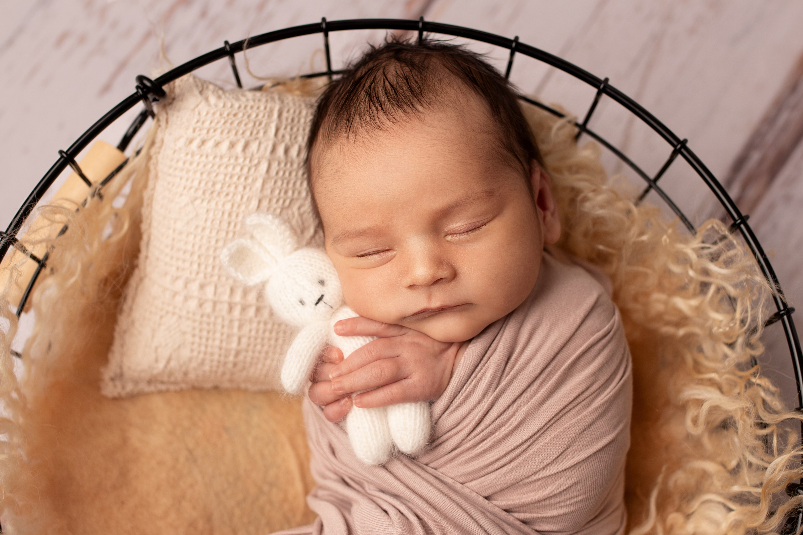 Красивые фотографии малышей у Вас дома. Фотограф новорождённых в Санкт-Петербурге Лилия Яковлева