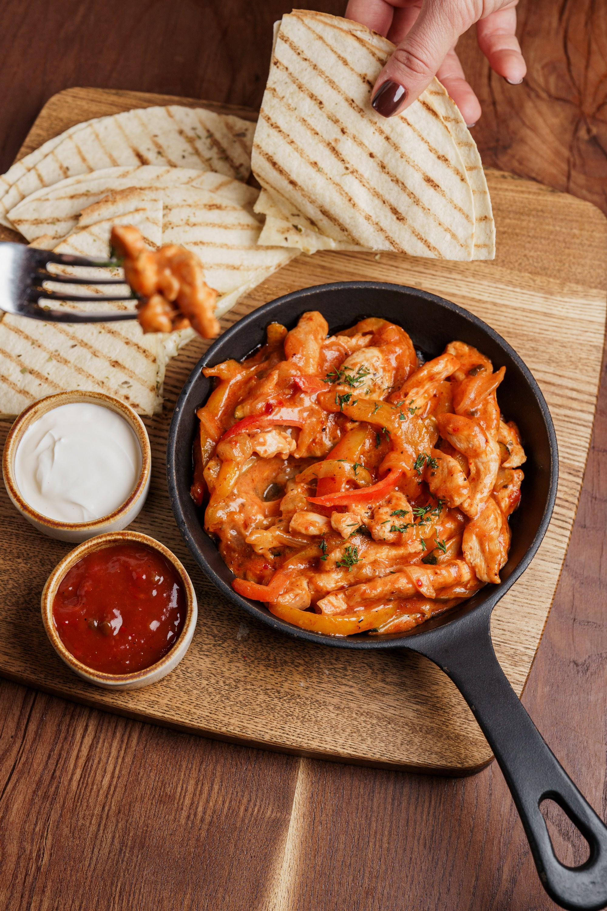 ДЭДИ — грузинский ресторан. Фуд-фотограф, Предметный фотограф, AI креатор. Москва