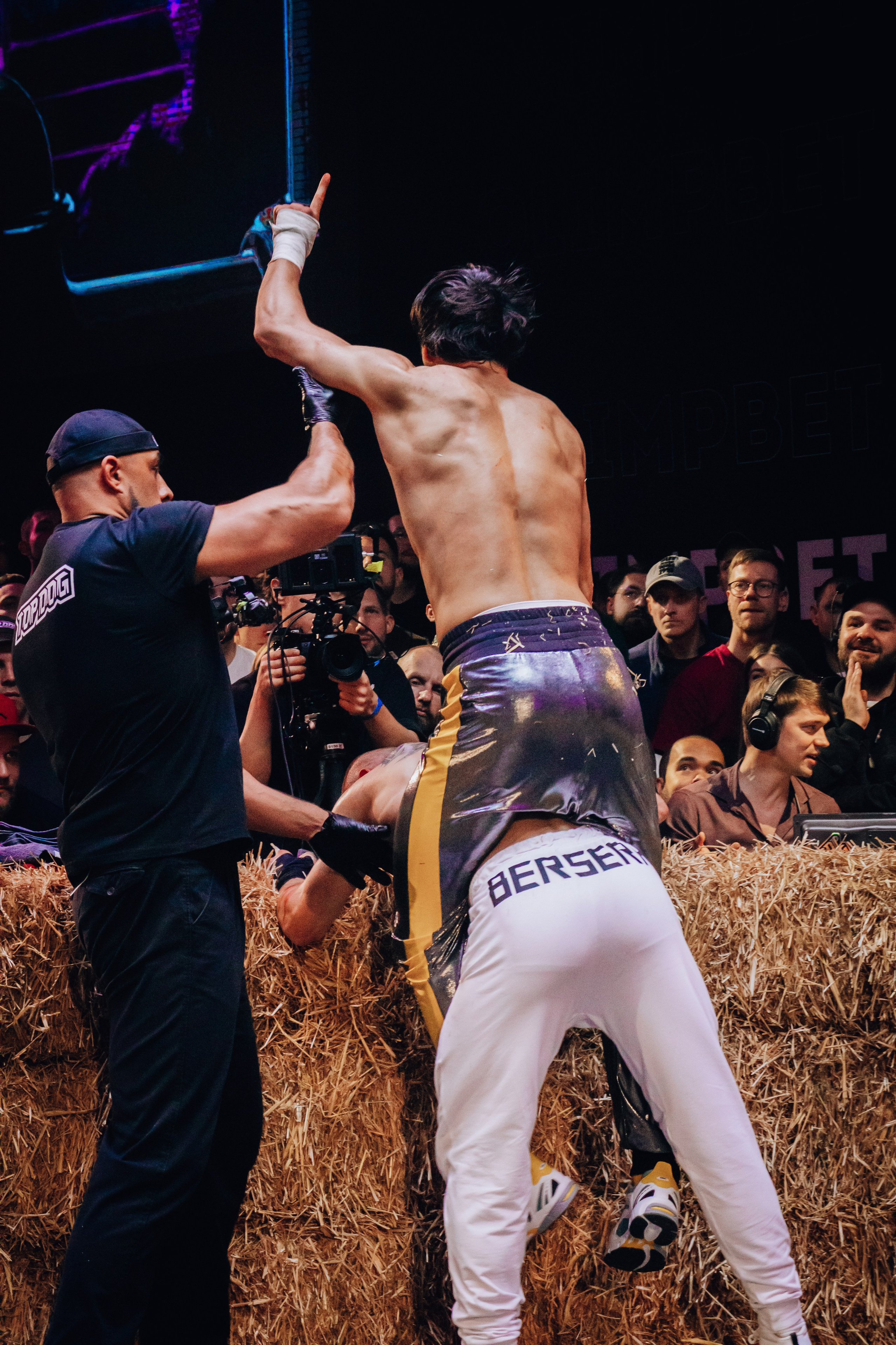 Кулачные бои TopDog. Анастасия Тен