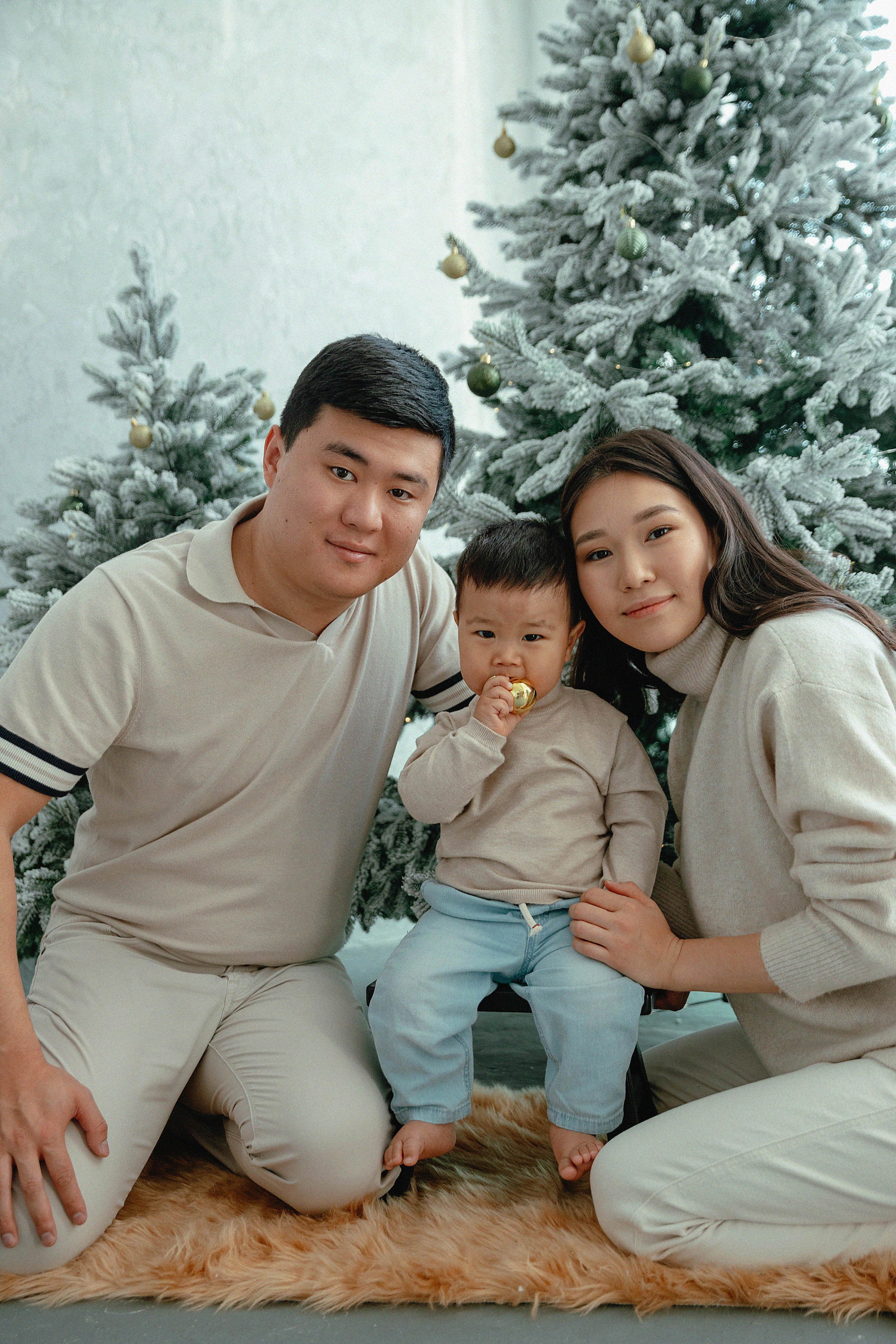 Семейная фотосессия в фотостудии Umai. Свадебный, семейный и портретный фотограф в Алматы, Костанай