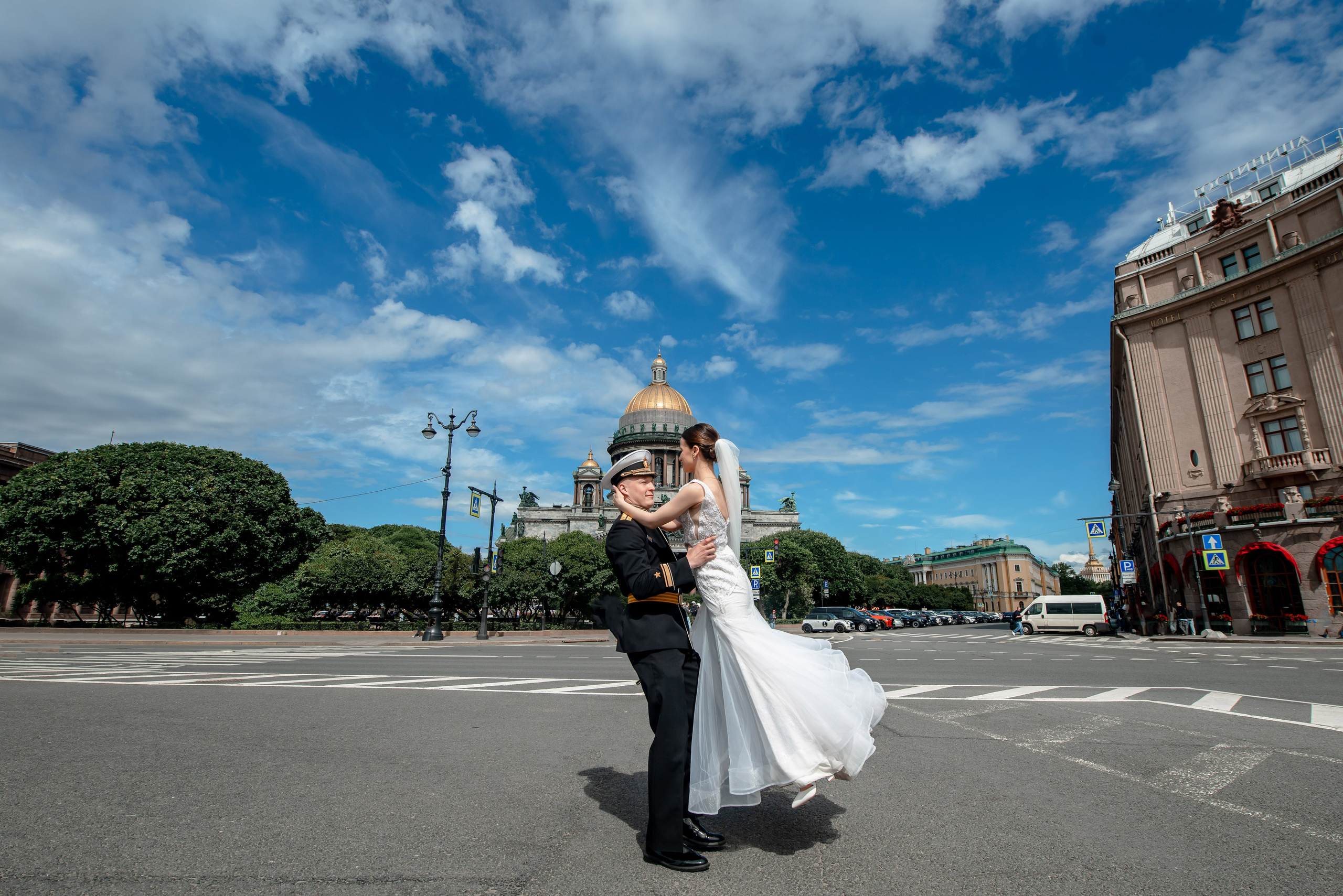 Елизавета и Максим (фотосессия у Дворца Штиглица, набережная Мойки и у Законодательного собрания). Портретный, семейный и свадебный фотограф в Санкт-Петербурге и в Пушкине Ширяев Денис