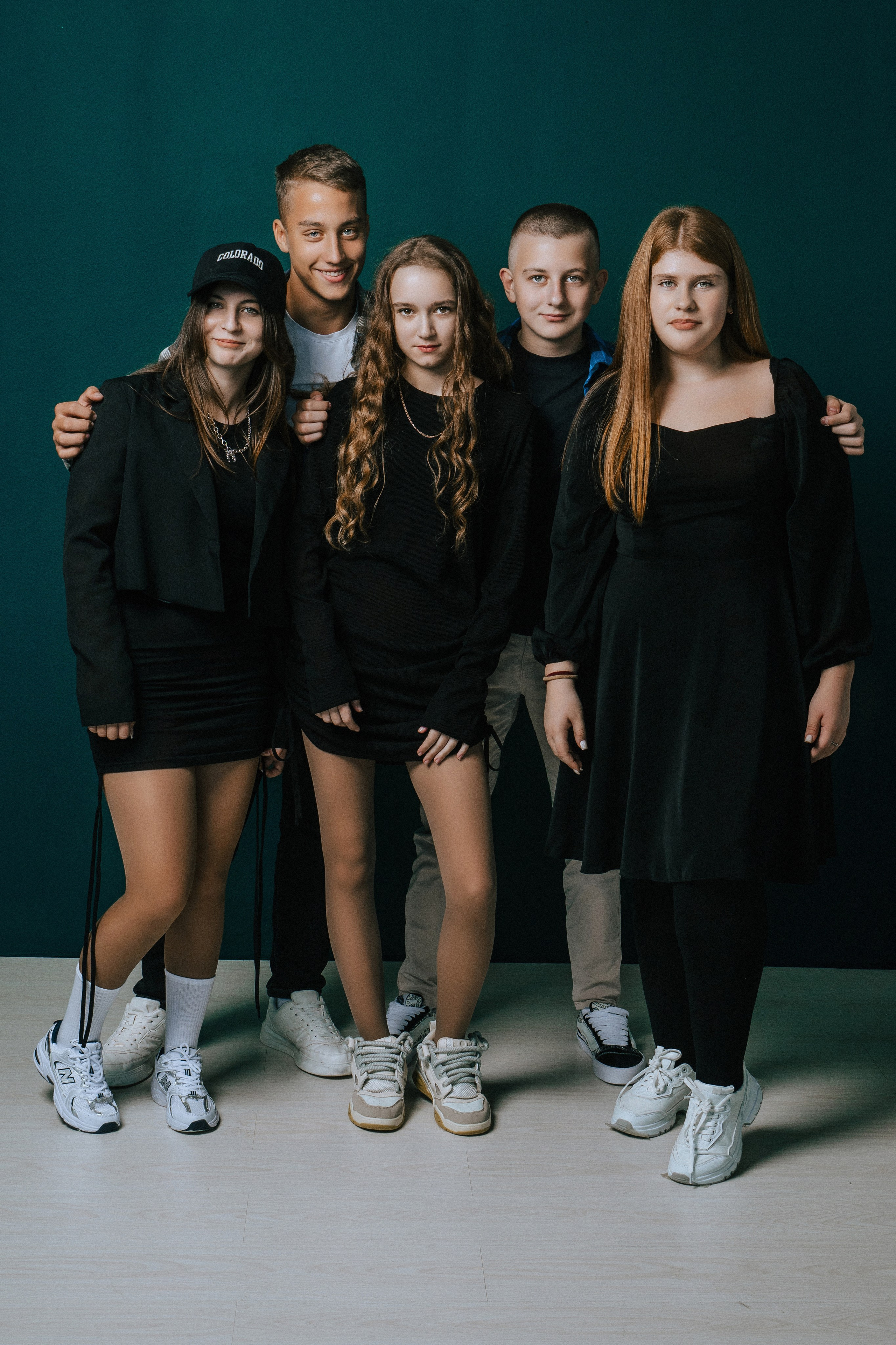 4 Школа — Заводской. Фотограф Ярмишко Дарья. Выпускные фотокниги