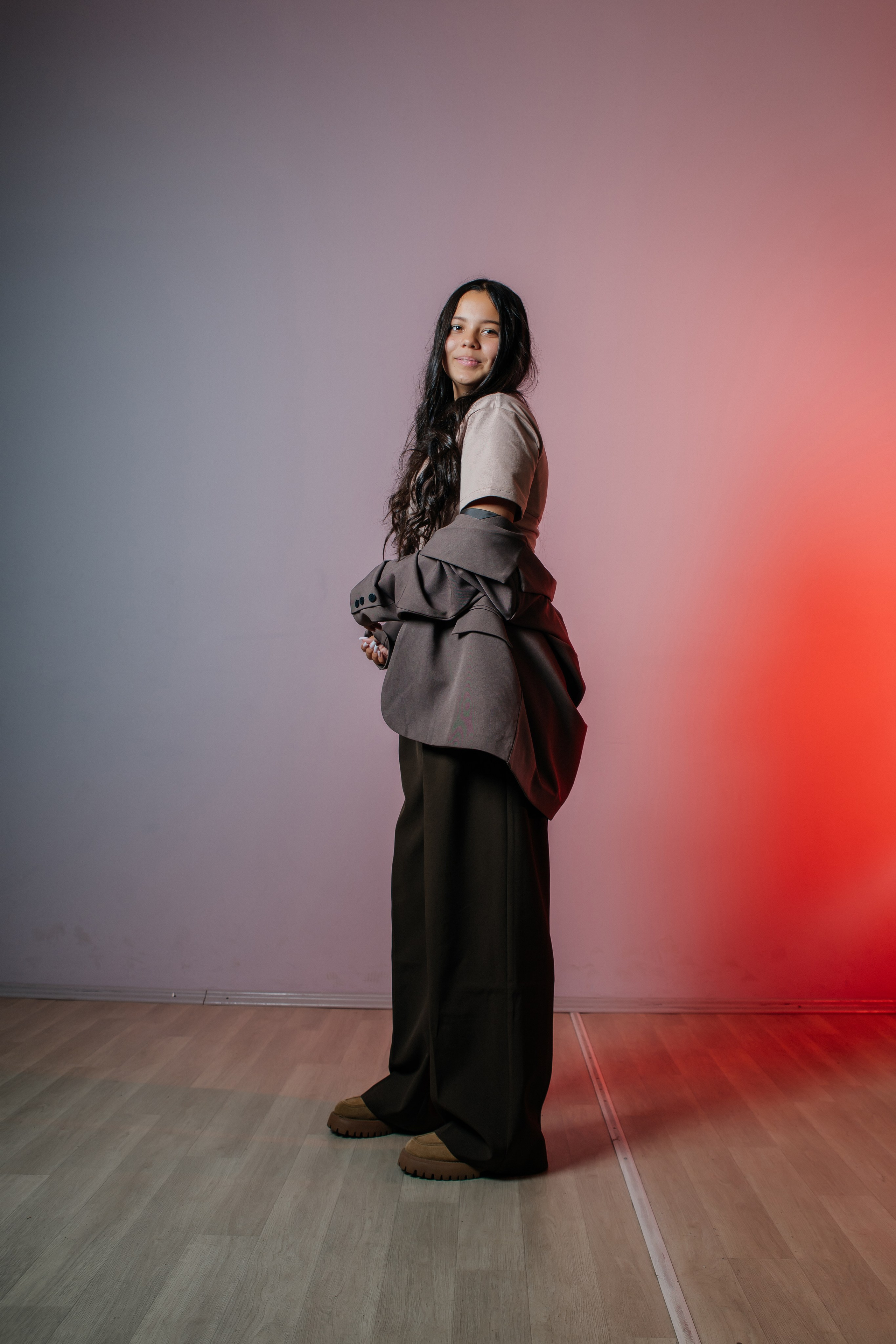 Школа № 33 — 2025. Фотограф Ярмишко Дарья. Выпускные фотокниги