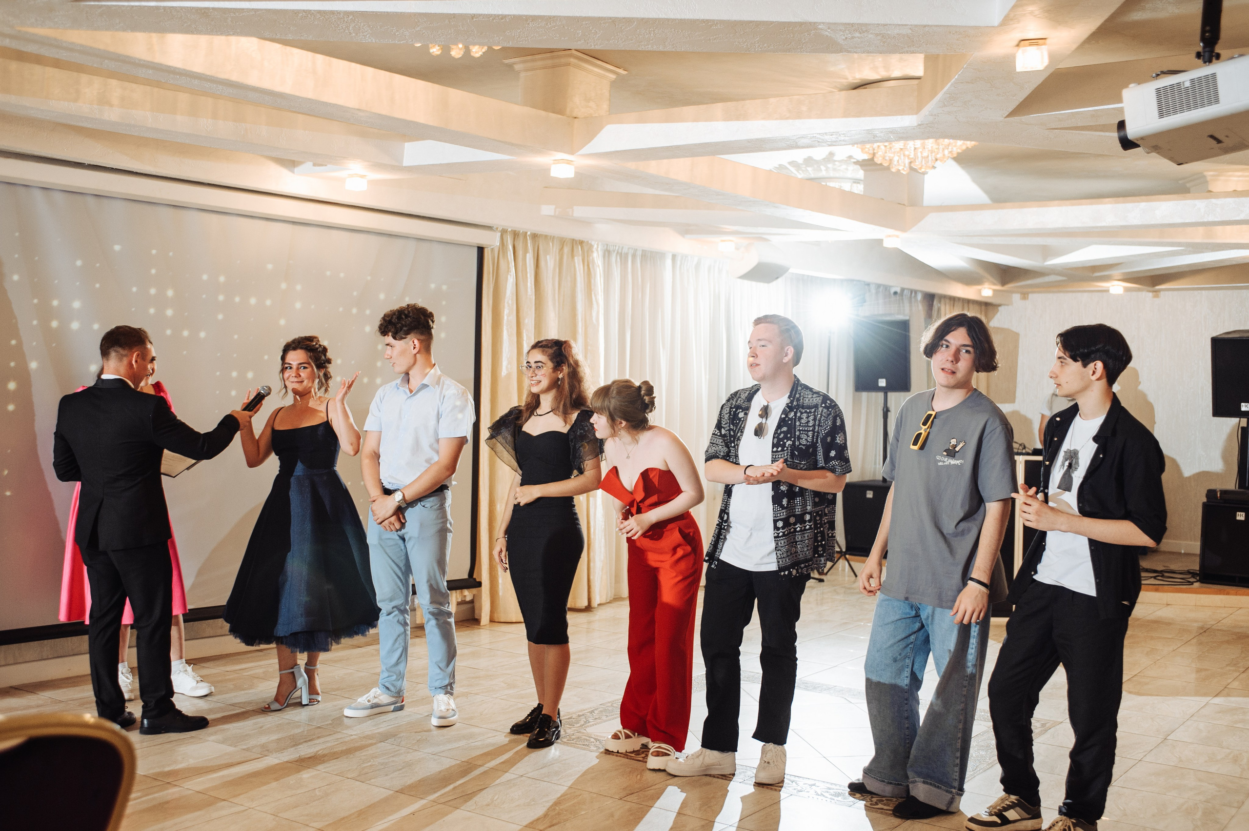 Выпускной 2024. Дмитрий Черяник свадебный и семейный фотограф