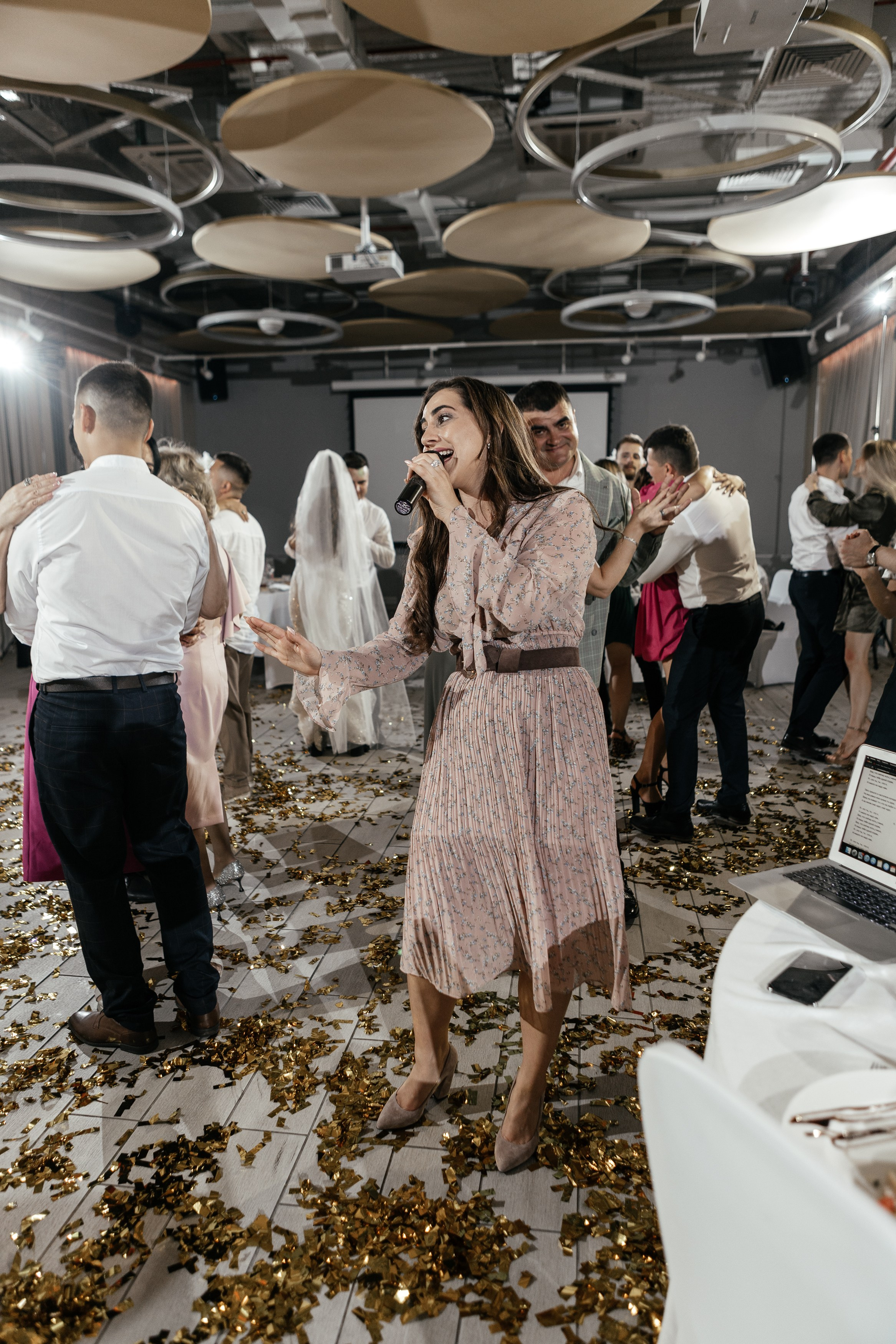 Свадебный фотограф Уфа — Руслан ГабдлисламовЖивые эмоции, красивые кадры, воспоминания на всю жизнь.Работаю по всей Республике Башкортоста. Свадебный фотограф Уфа Руслан Габдлисламов