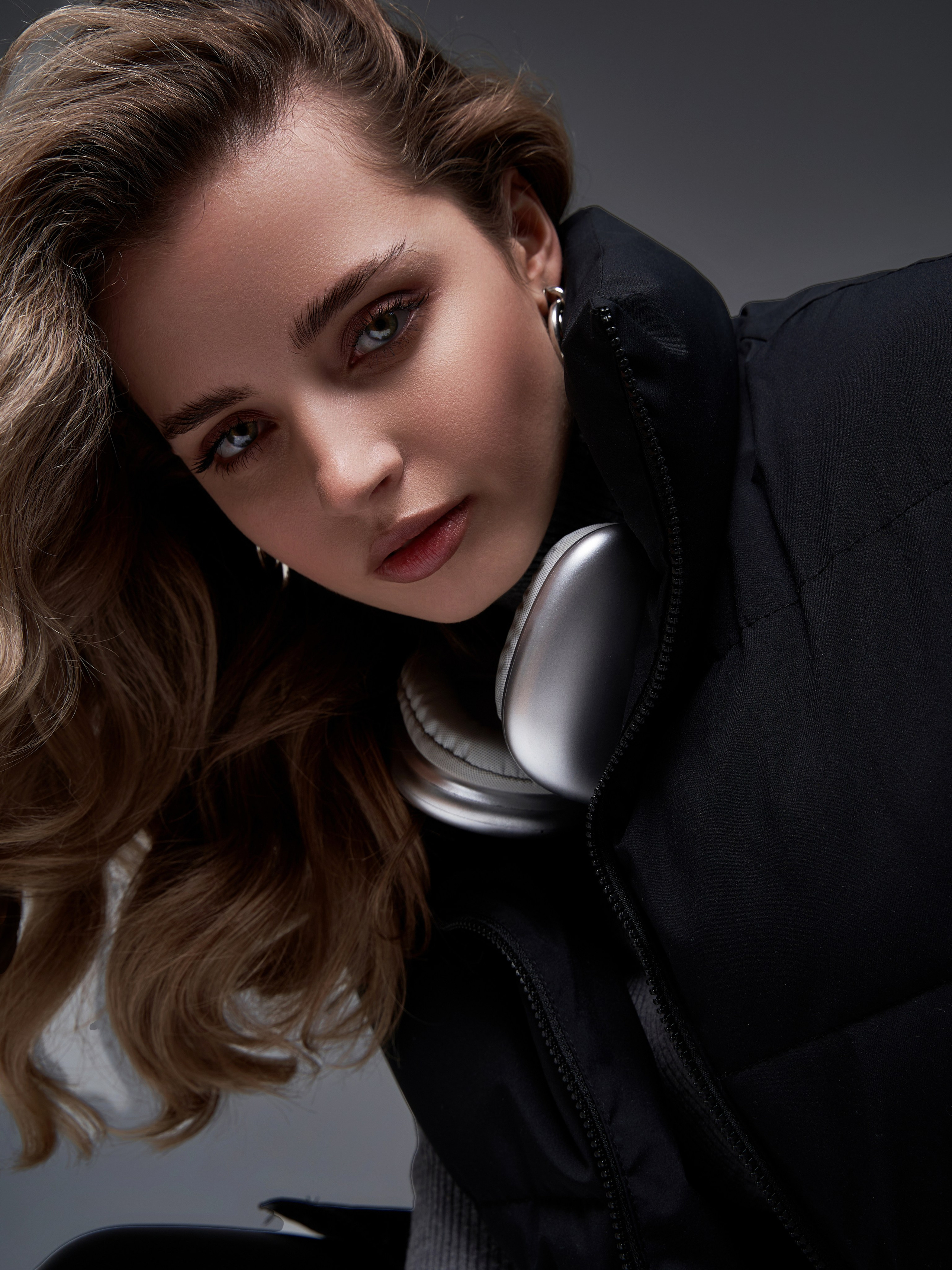 Желетки женские. Фотограф для маркетплейсов в Москве