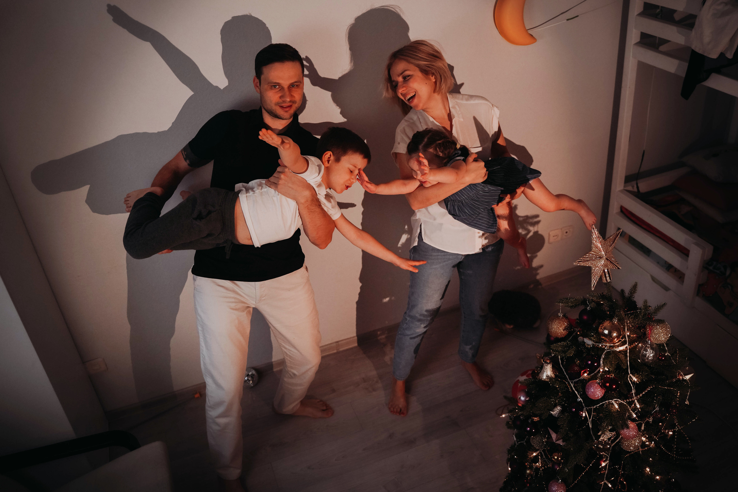 20.12.18 Николай Анна Влад Оля (имбирное печенье). Детский и семейный фотограф в Москве Алёна Шестунова