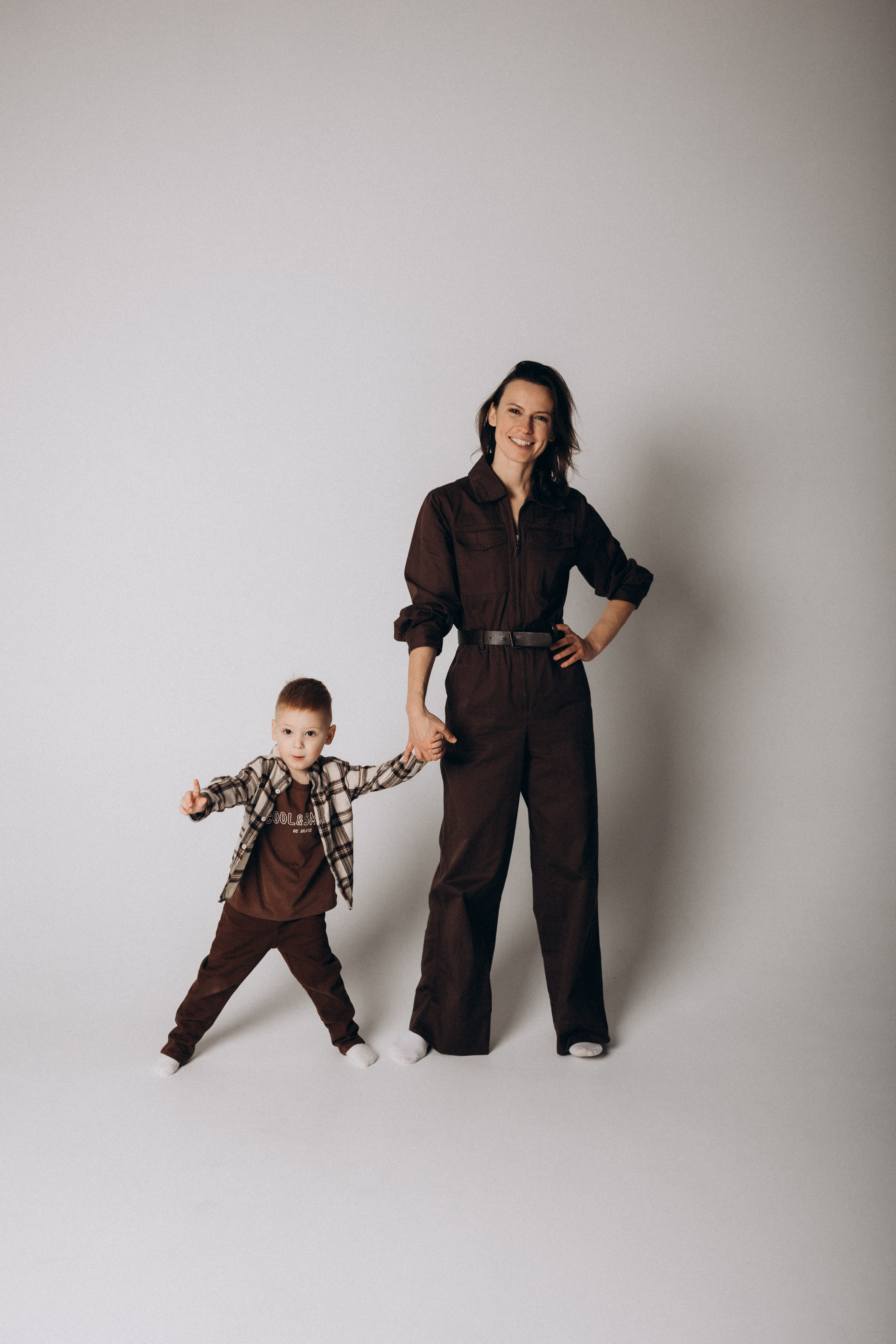 Фотосессия, а студии мамы и сына. Фотограф Артем Бросов в Санкт-Петербурге и Дубае