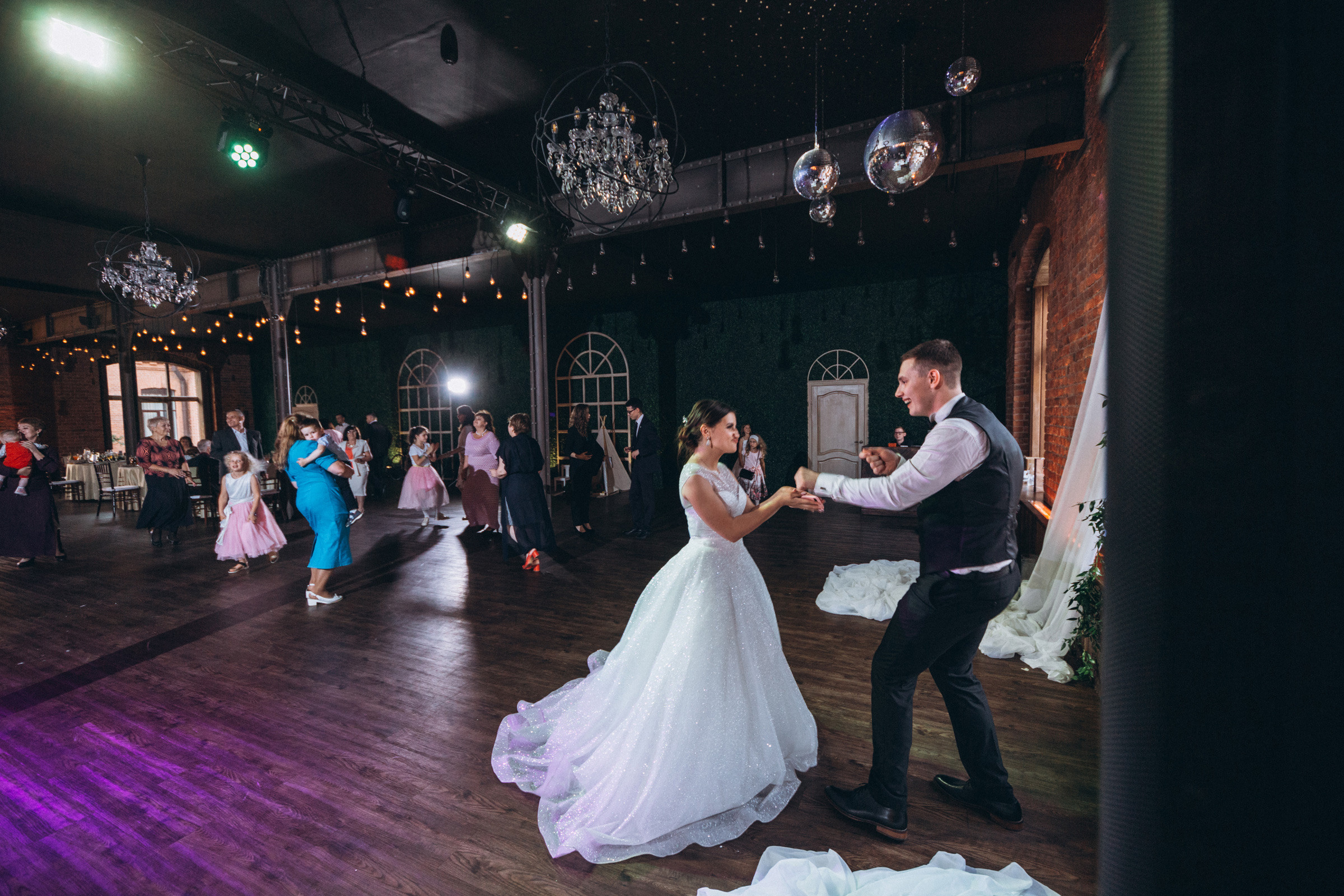 Свадебная съёмка Андрея и Анжелики. Свадебный и семейный фотограф в Санкт-Петербурге Яцына Юрий. Видеоопер