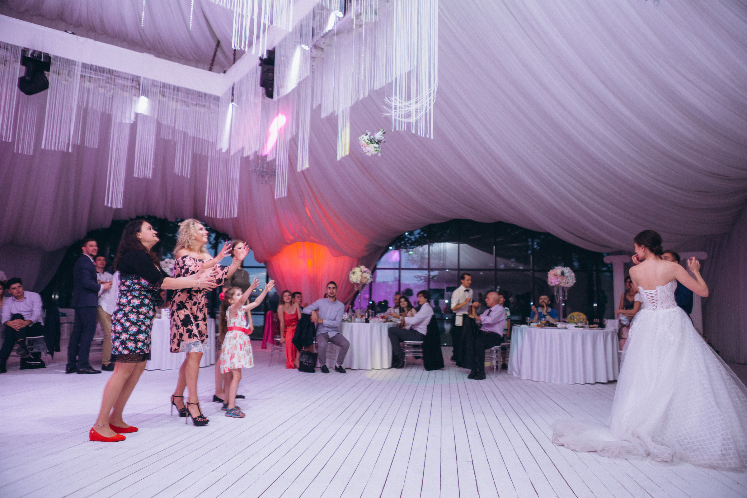 Свадебная съёмка Ильи и Дарии. Свадебный и семейный фотограф в Санкт-Петербурге Яцына Юрий. Видеоопер