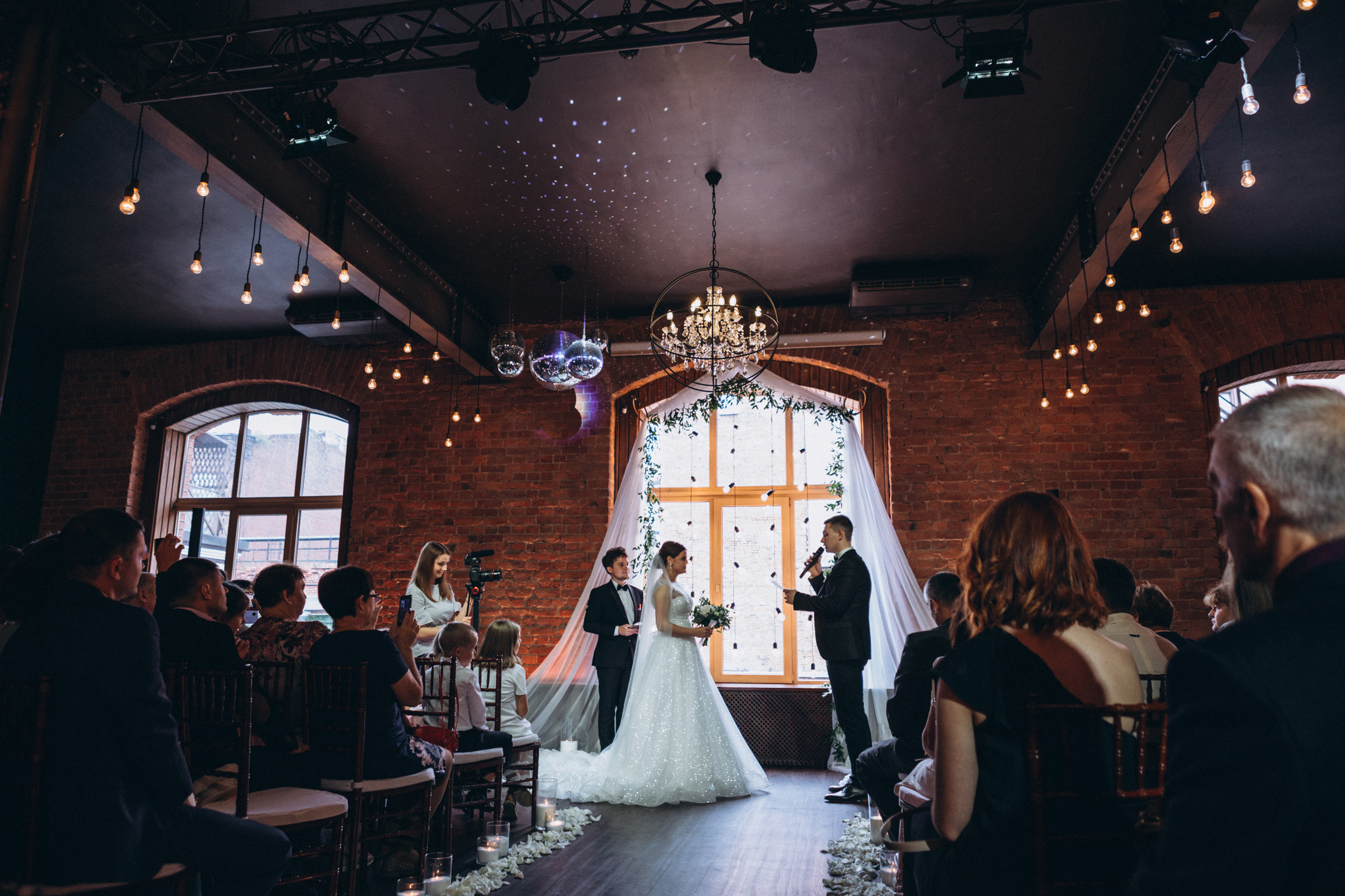 Свадебная съёмка Андрея и Анжелики. Свадебный и семейный фотограф в Санкт-Петербурге Яцына Юрий. Видеоопер