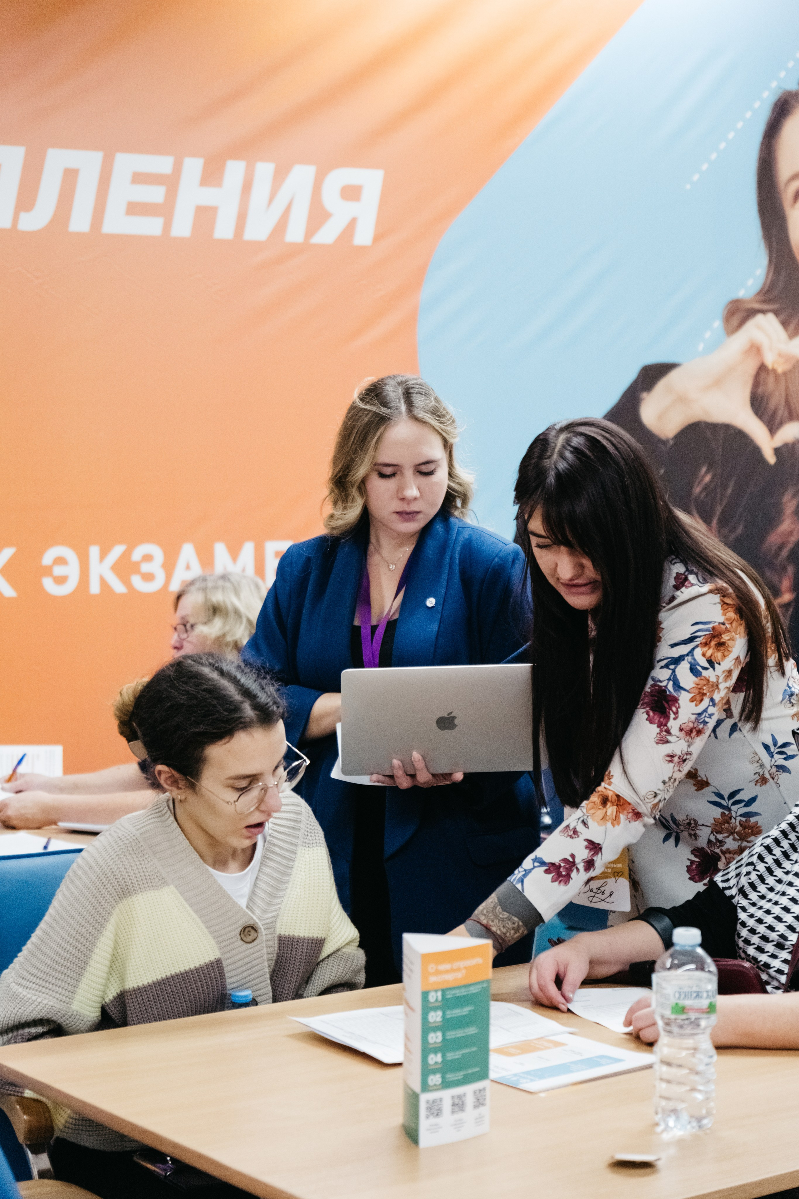 Форум 1.10.23. Репортажный и свадебный фотограф в Сургуте