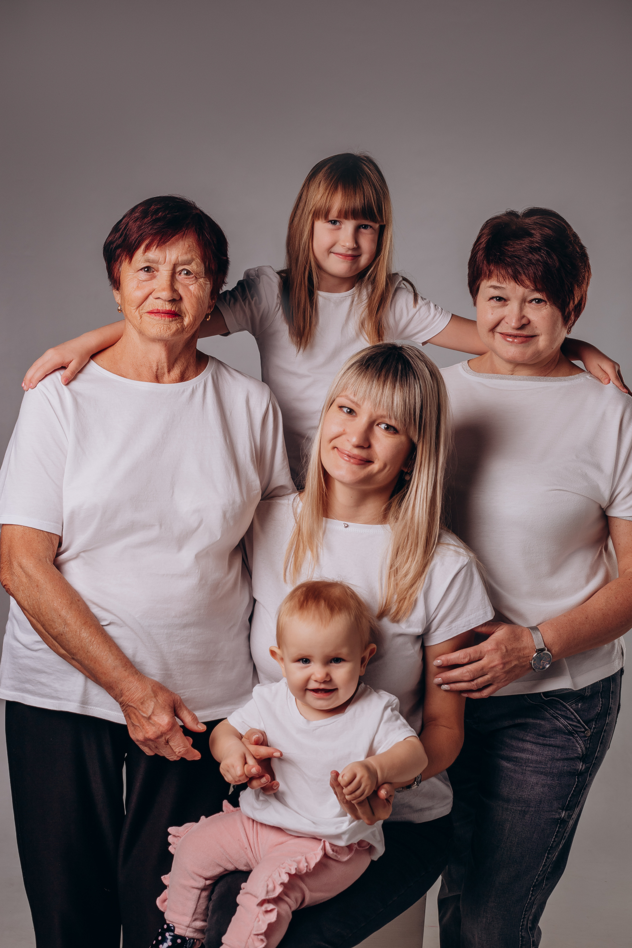 Студийная семейная съёмка. Фотограф Новокубанск Армавир Федосеева Алина