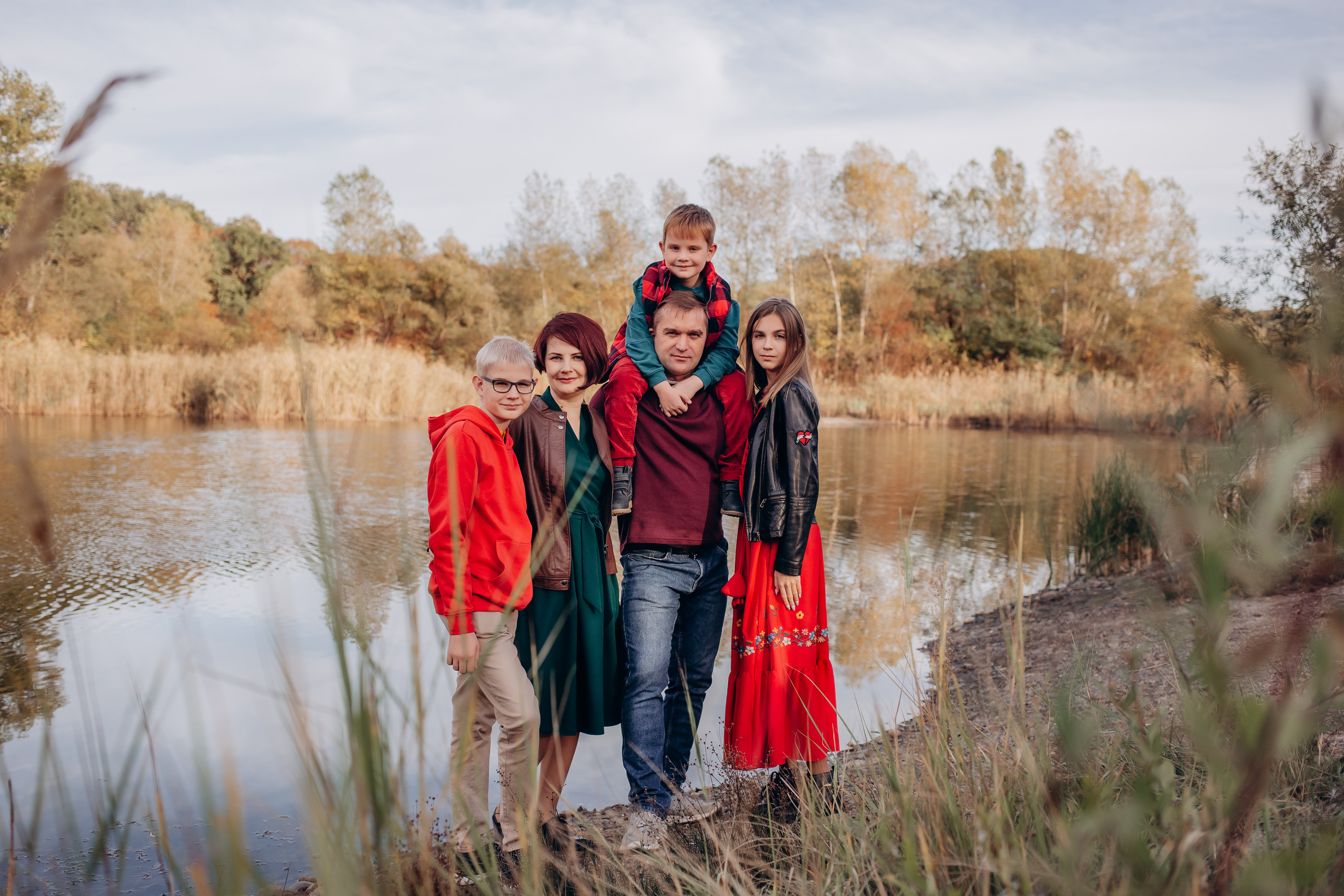 Семейная осенняя съёмка. Фотограф Новокубанск Армавир Федосеева Алина