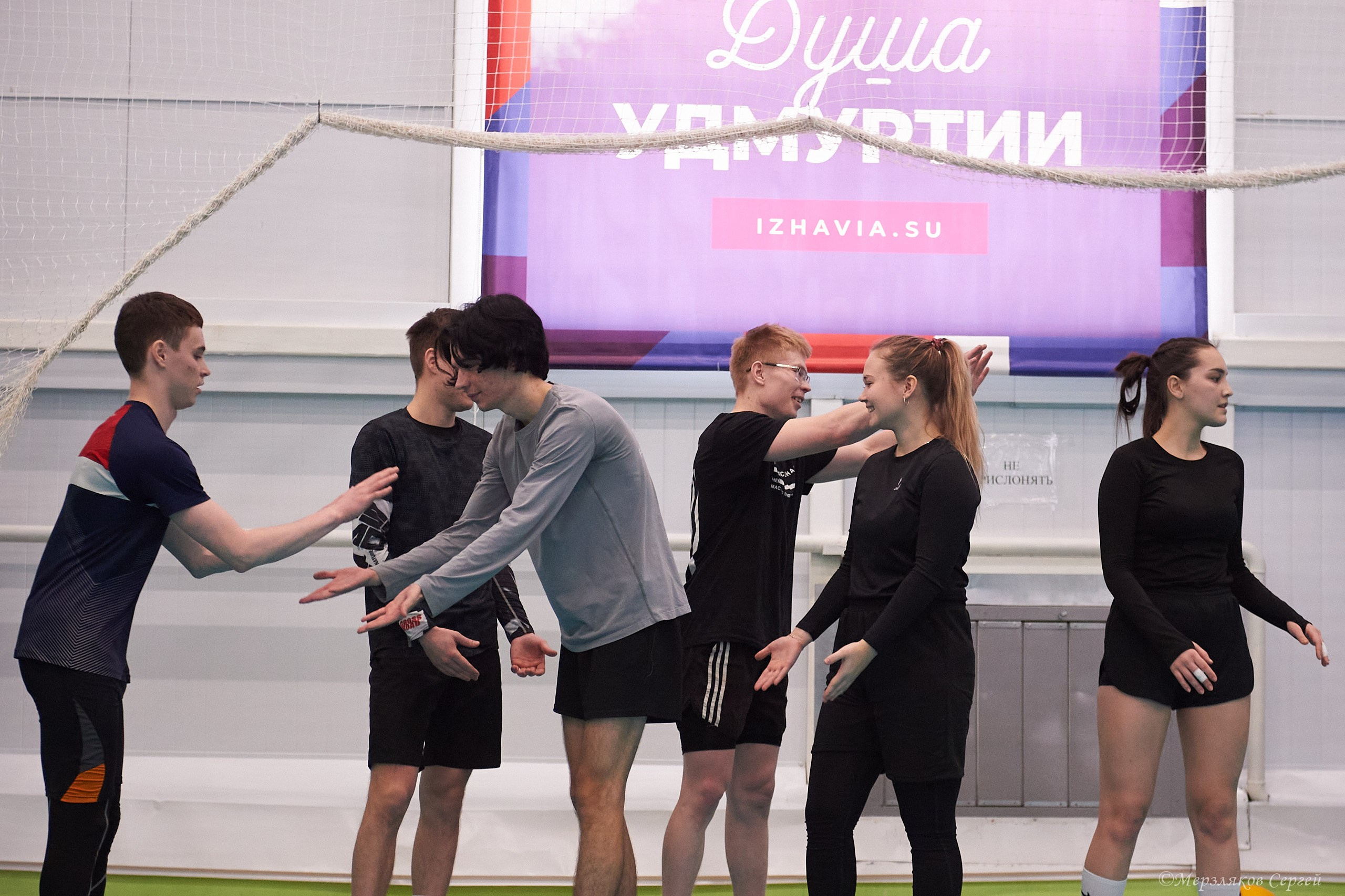 Новогодний волейбольный турнир. Ижевск. 16.12.23. Спортивный репортажный фотограф в Ижевске Сергей Мерзляков