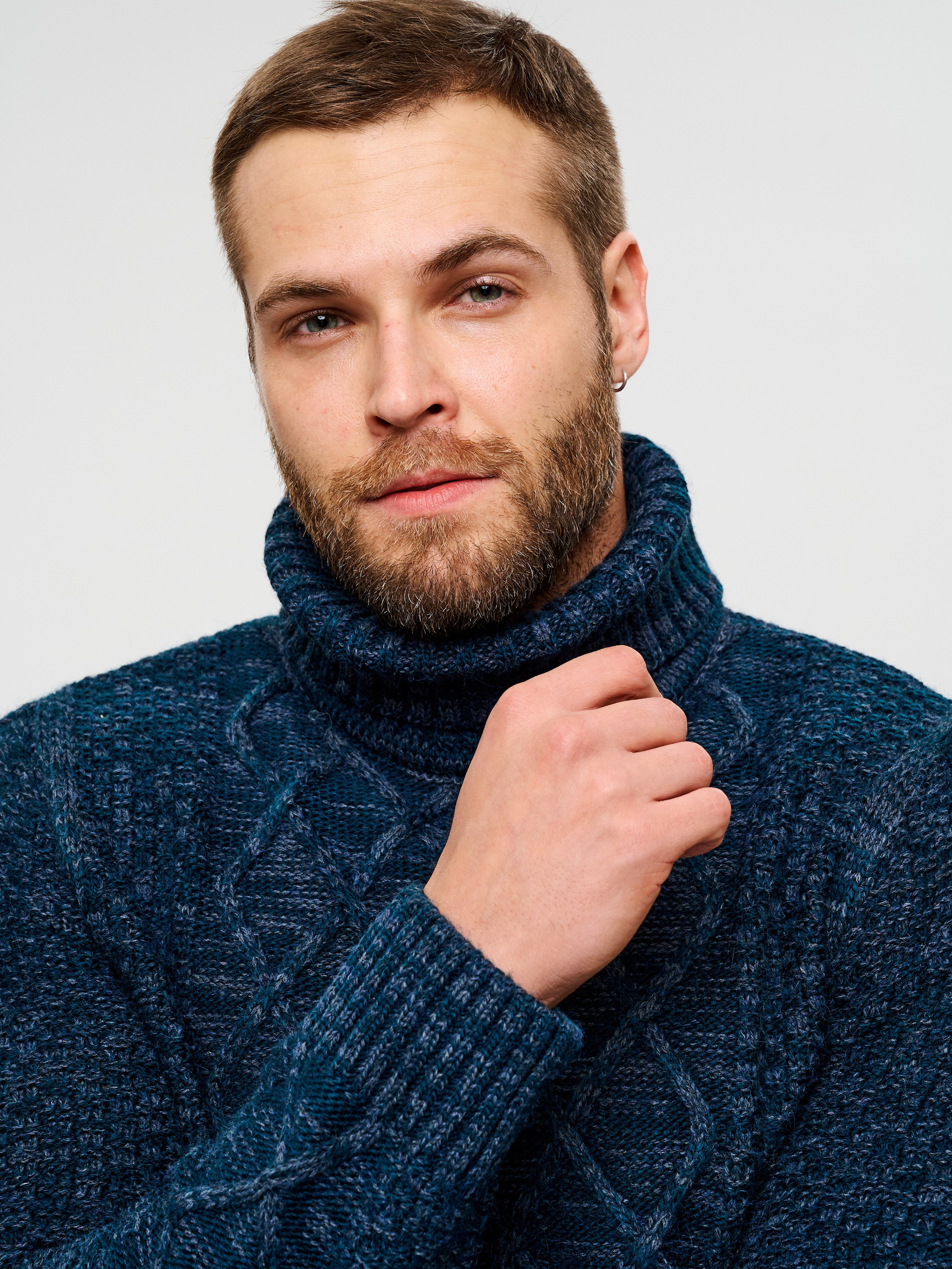 Каталоги на белом фоне. Лучший фотограф для брендов в Москве, съемки для маркетплейсов