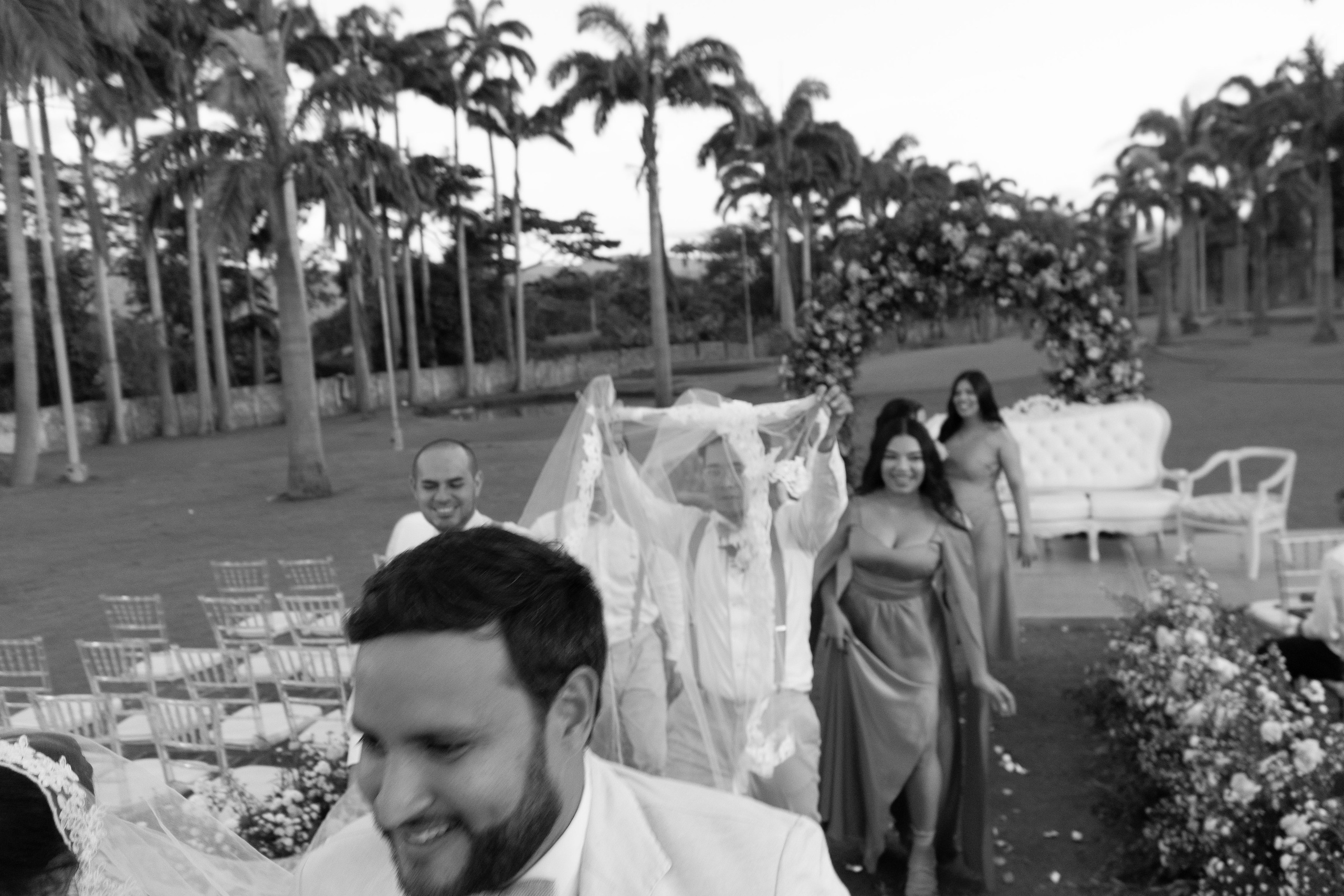 Carola & Gerson. Wedding Photographer in Barcelona and Medellin